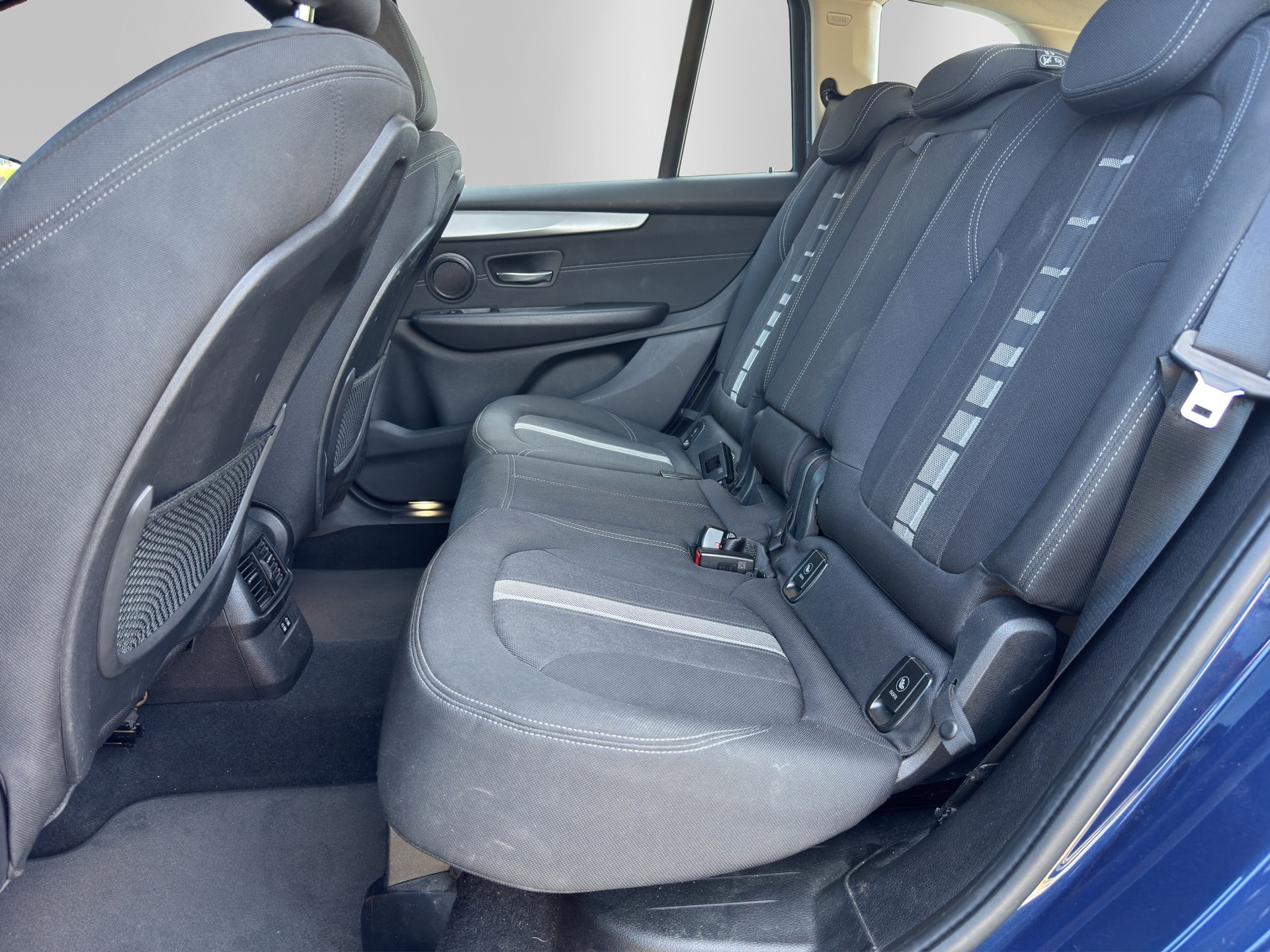 BMW 218d Gran Tourer Steptronic-image-13