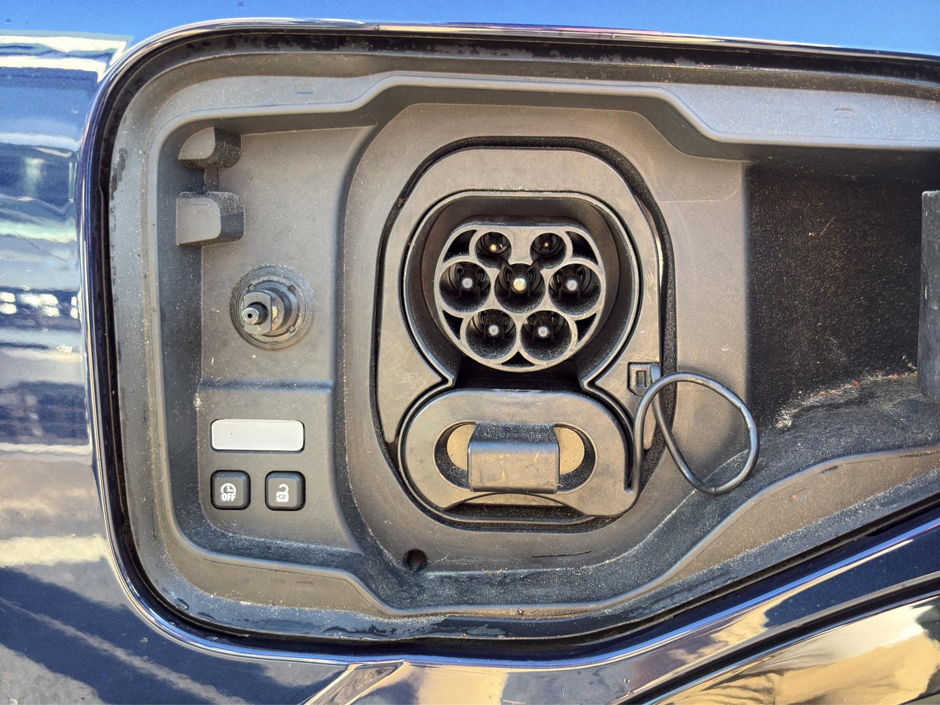 RENAULT Mégane E-TECH EV60 Techno-image-19