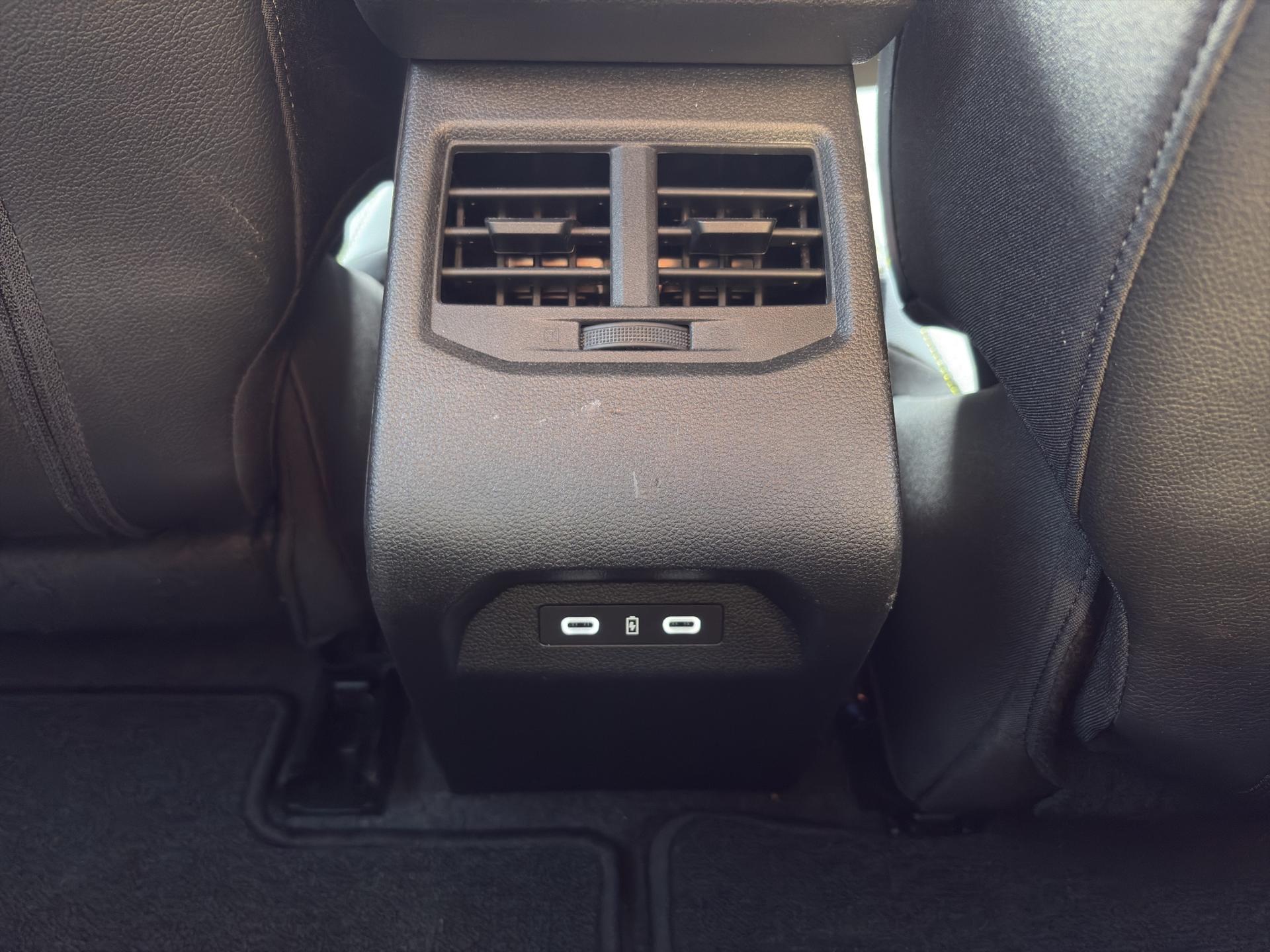 RENAULT Mégane E-TECH EV60 Techno-image-18