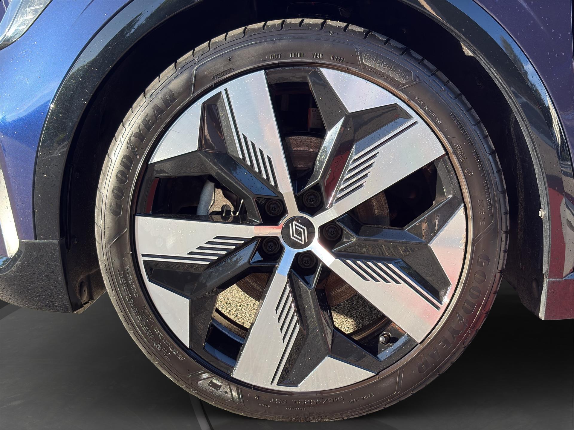 RENAULT Mégane E-TECH EV60 Techno-image-17