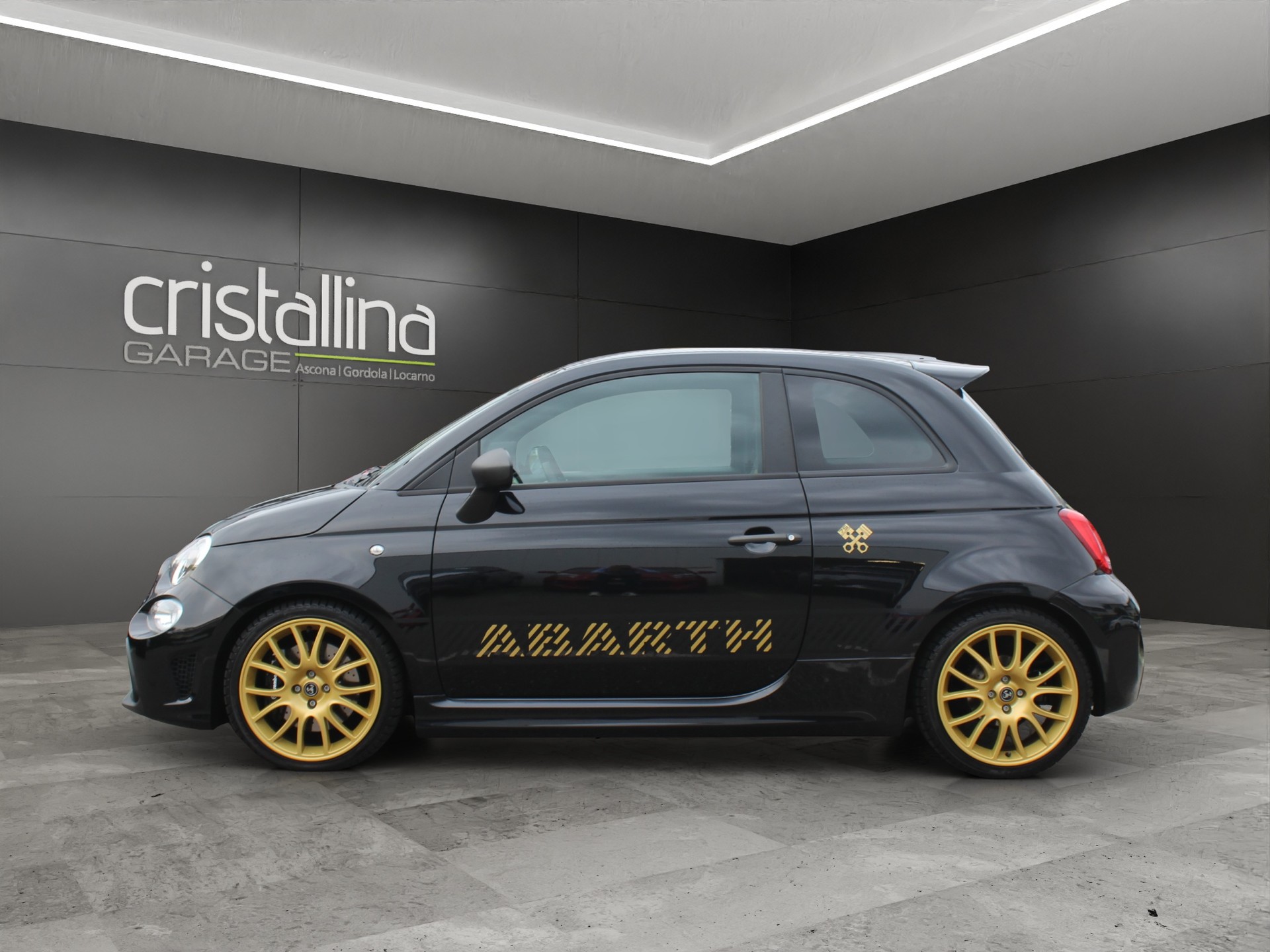 FIAT 695 Abarth 1.4 T-Jet 180 75 Anniversario-image-1