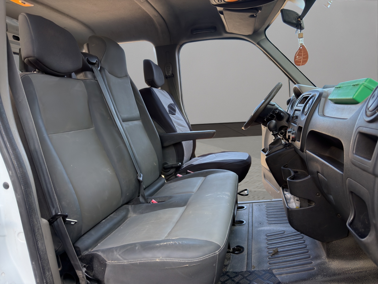 RENAULT Master T35 2.3dCi L2H1-image-15