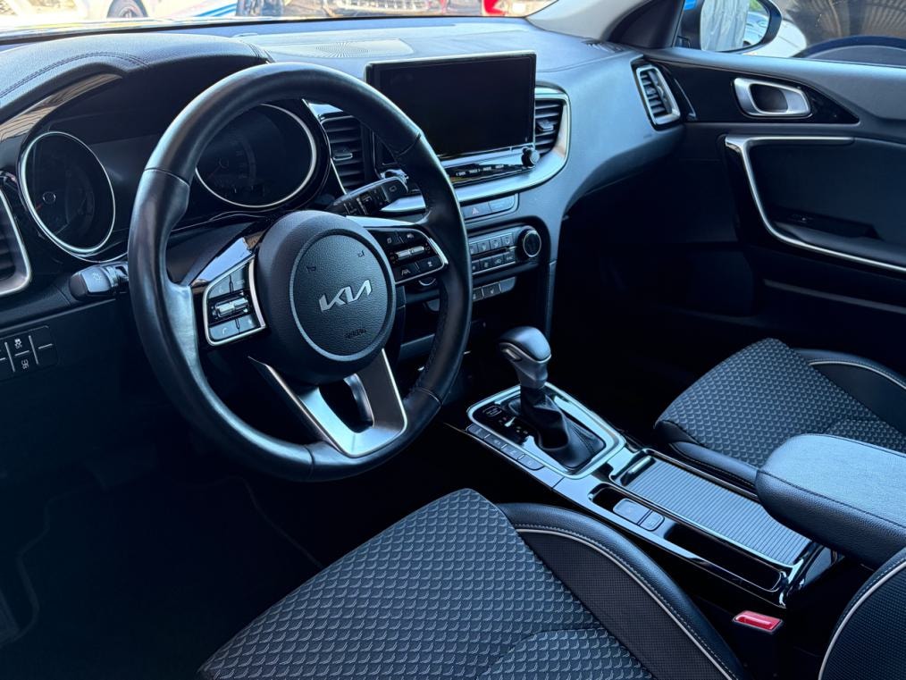 KIA XCeed 1.5 T-GDi Style-showroom-element-3
