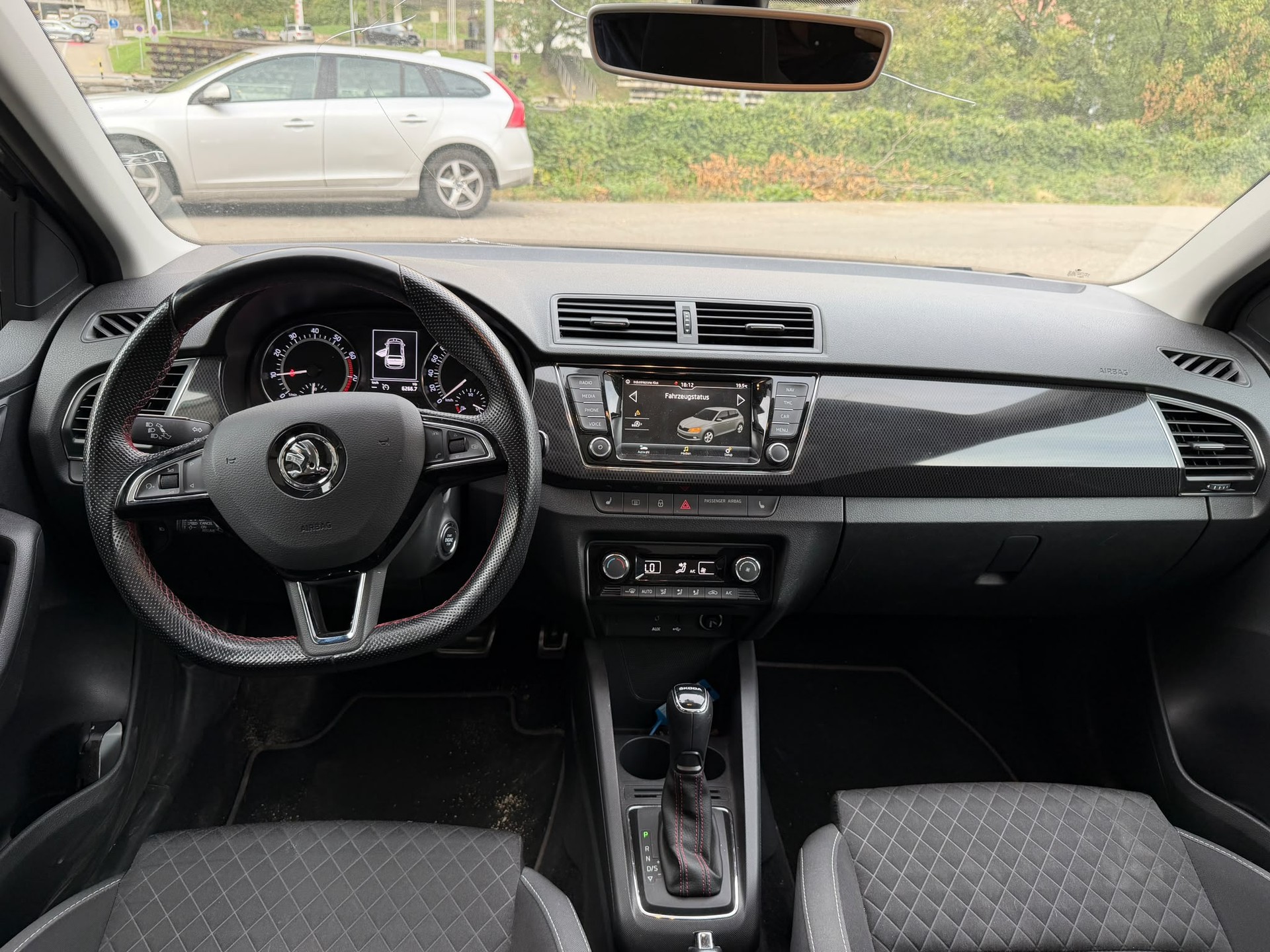 SKODA Fabia 1.0 TSI Monte Carlo DSG-image-1