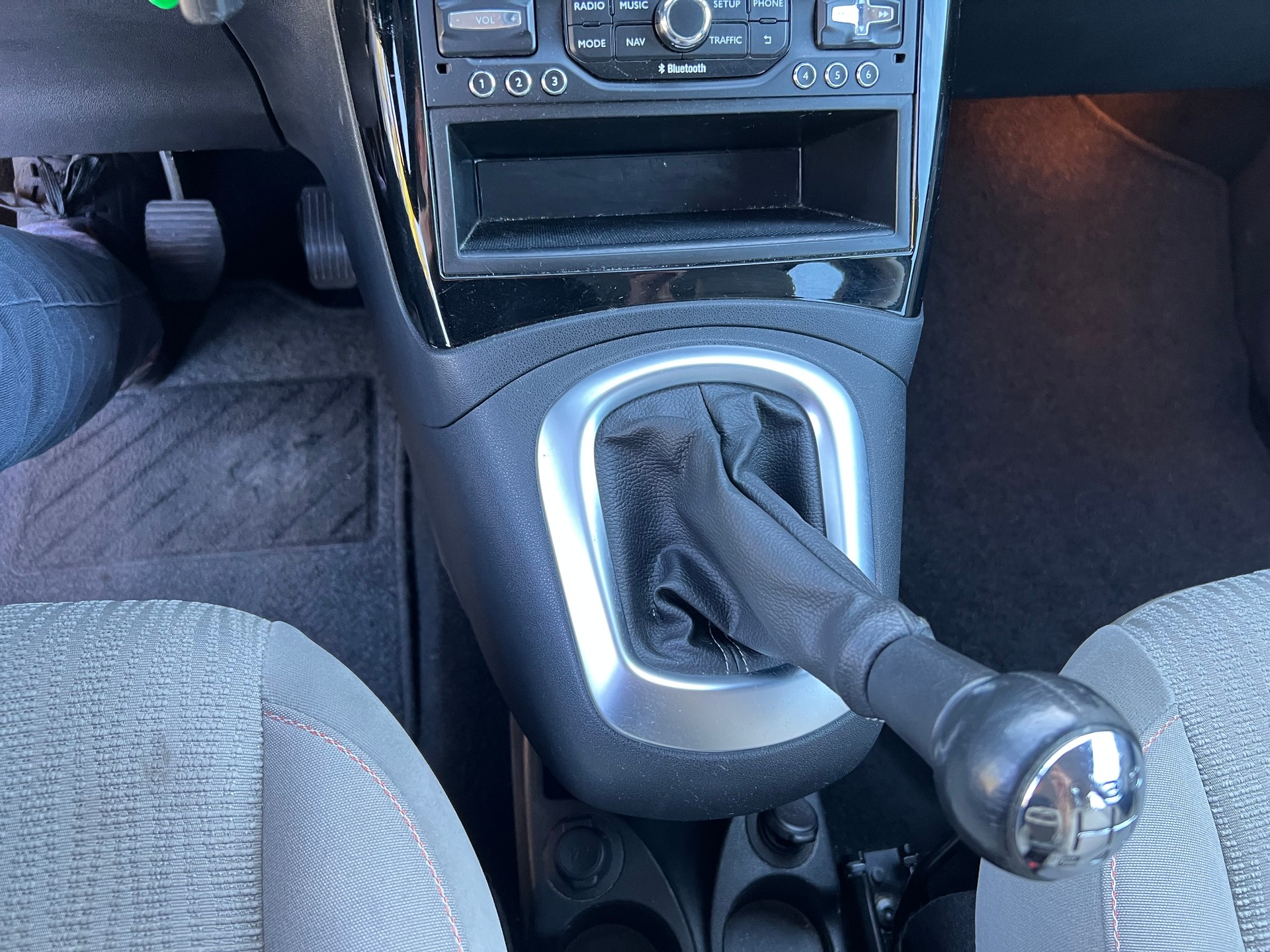 CITROEN C3 Picasso 1.2 Pure Tech Exclusive-image-26