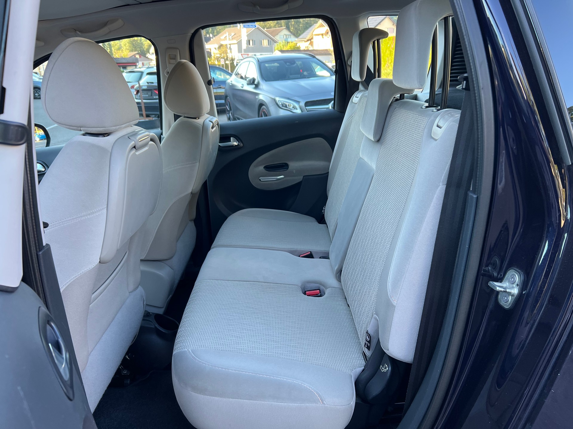 CITROEN C3 Picasso 1.2 Pure Tech Exclusive-image-28