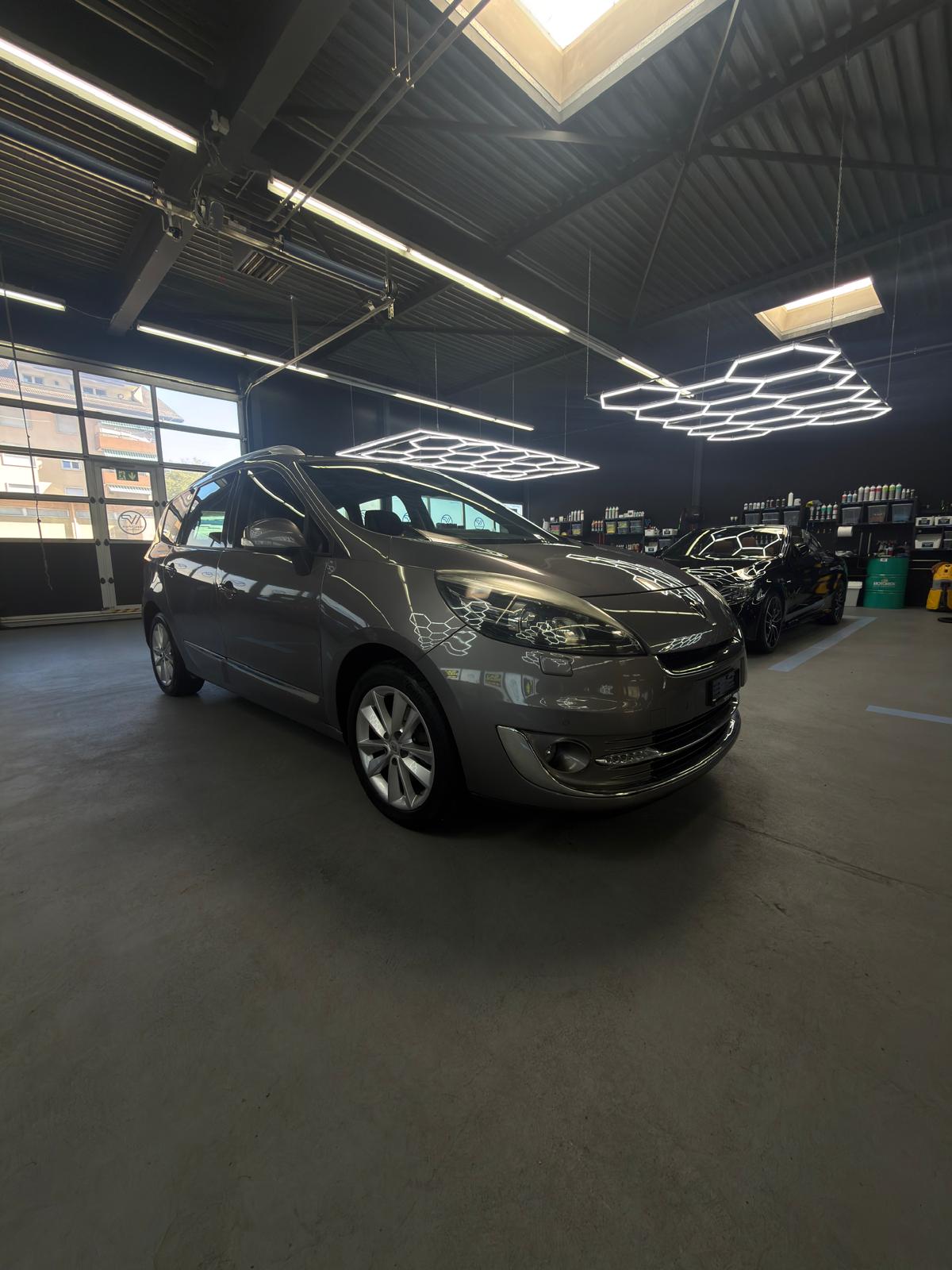 RENAULT Grand Scénic 1.4 16V Turbo Bose mit GARANTIE-image-0