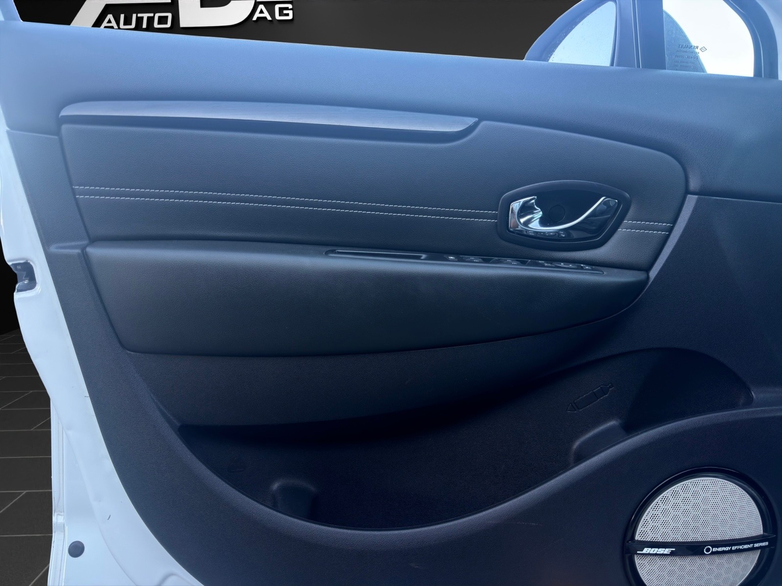 RENAULT Scénic 1.5 dCi Bose EDC-image-13
