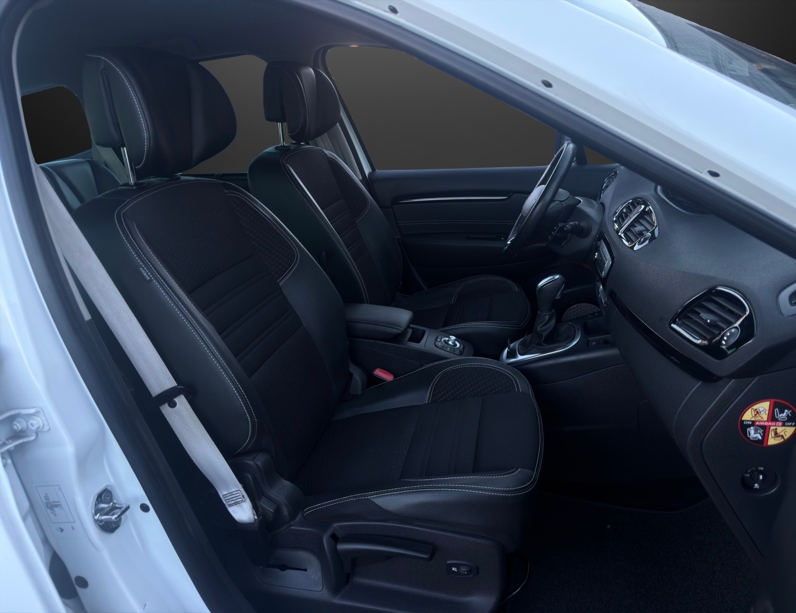 RENAULT Scénic 1.5 dCi Bose EDC-image-8