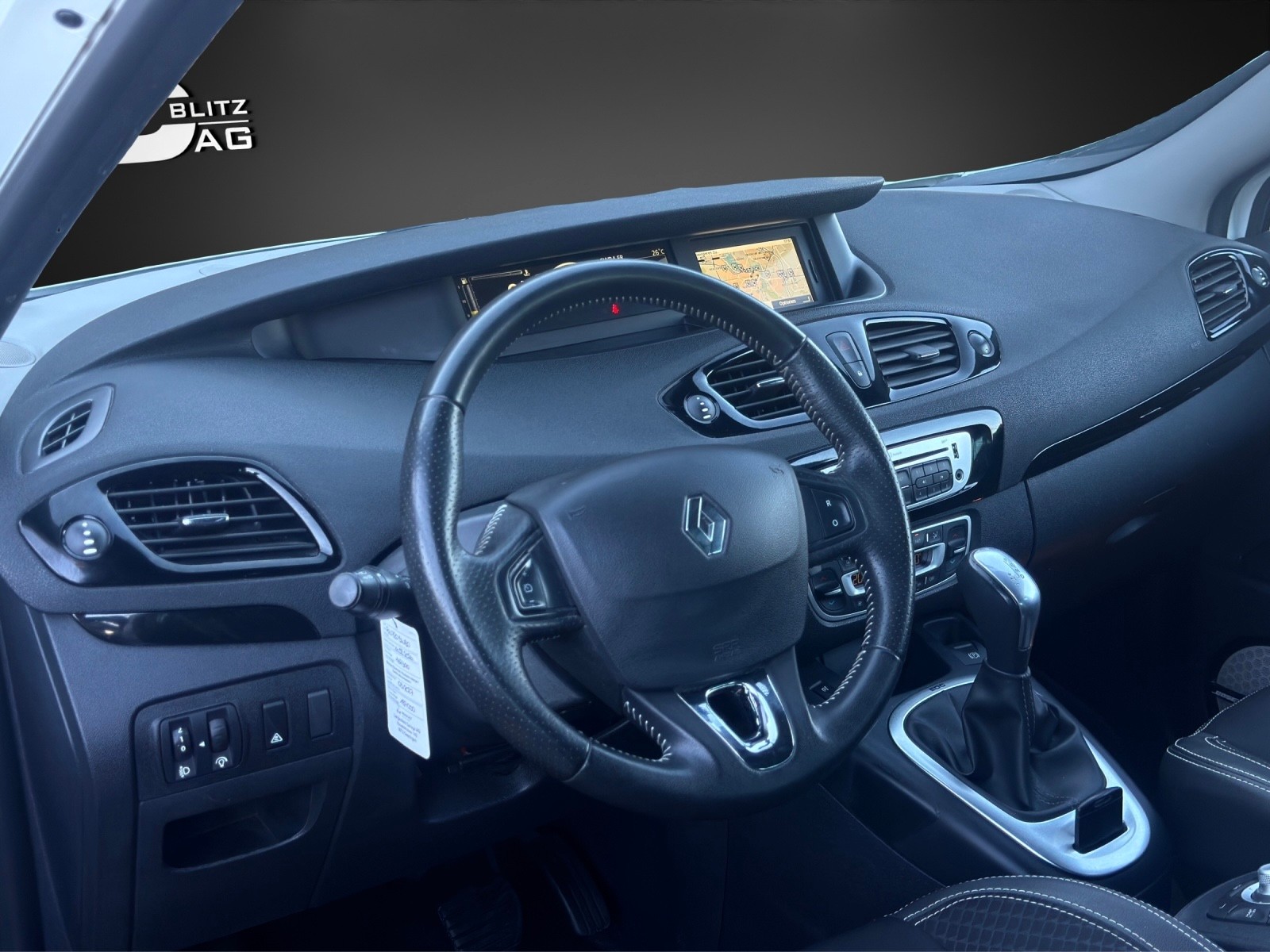 RENAULT Scénic 1.5 dCi Bose EDC-image-7