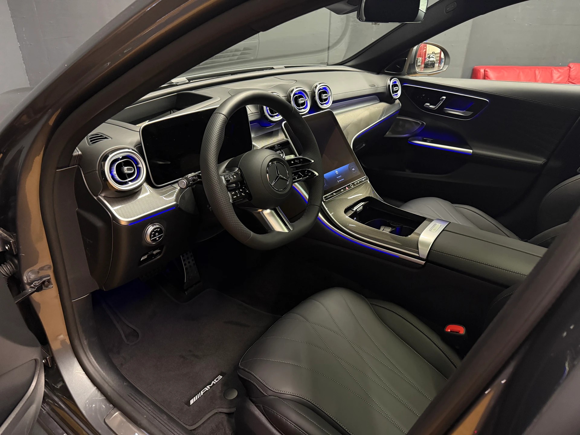 MERCEDES-BENZ C 220 d 4M - SwissStar - AMG / DISTRONIC / 360 Grad Kamera / Leder Nappa / Hinterachslenkung-image-12