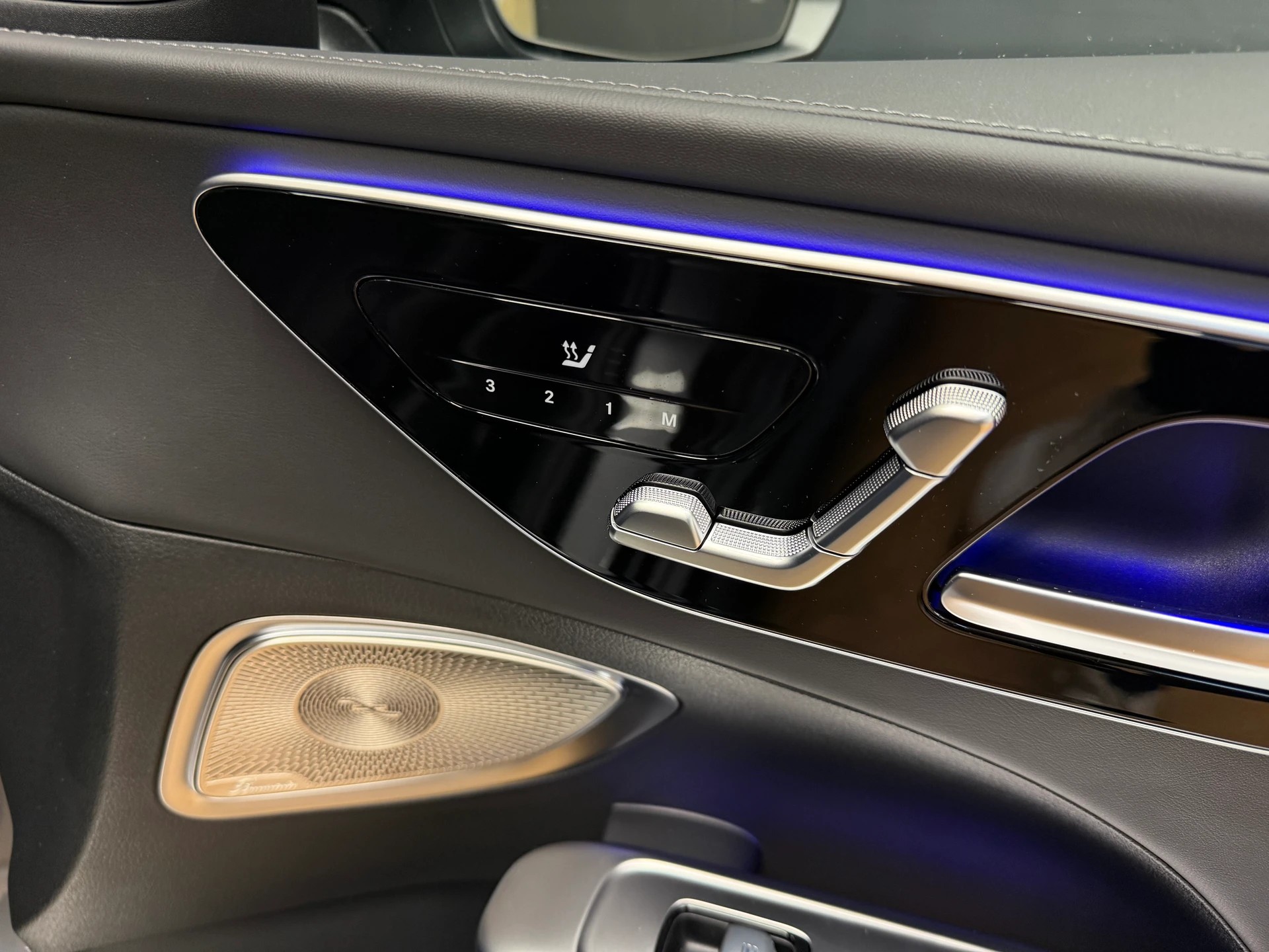 MERCEDES-BENZ C 220 d 4M - SwissStar - AMG / DISTRONIC / 360 Grad Kamera / Leder Nappa / Hinterachslenkung-image-9