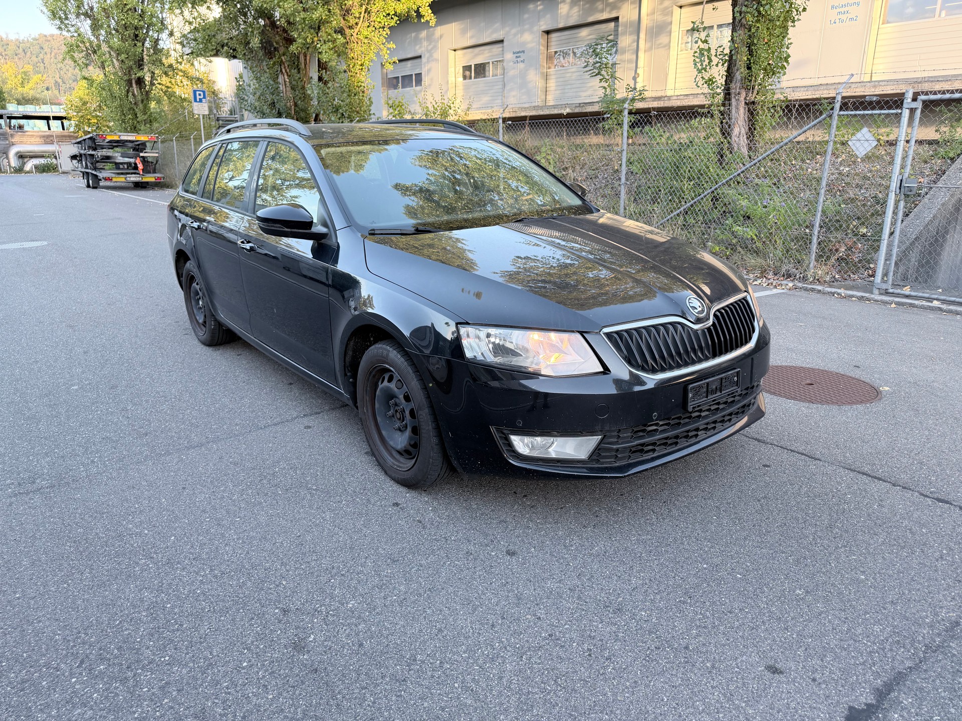 SKODA Octavia Combi 1.6 TDI Elegance DSG-image-4