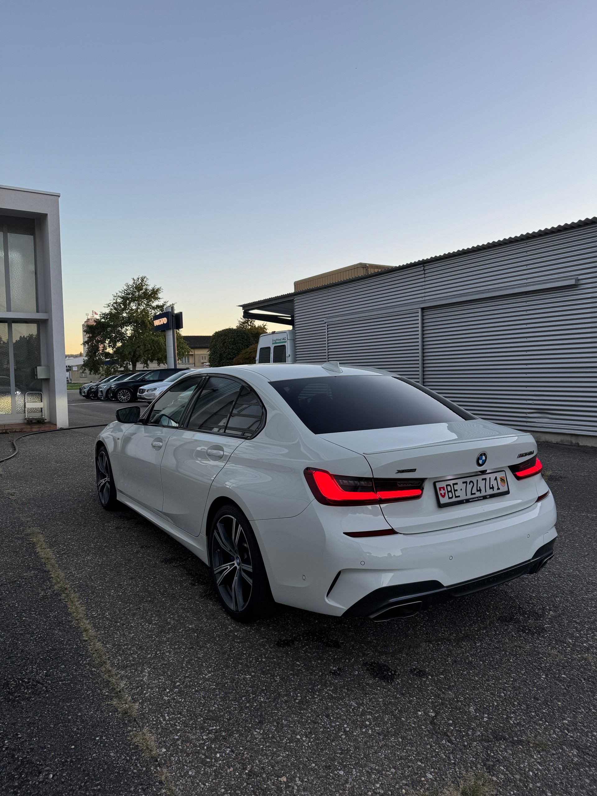 BMW M340d xDrive-image-2