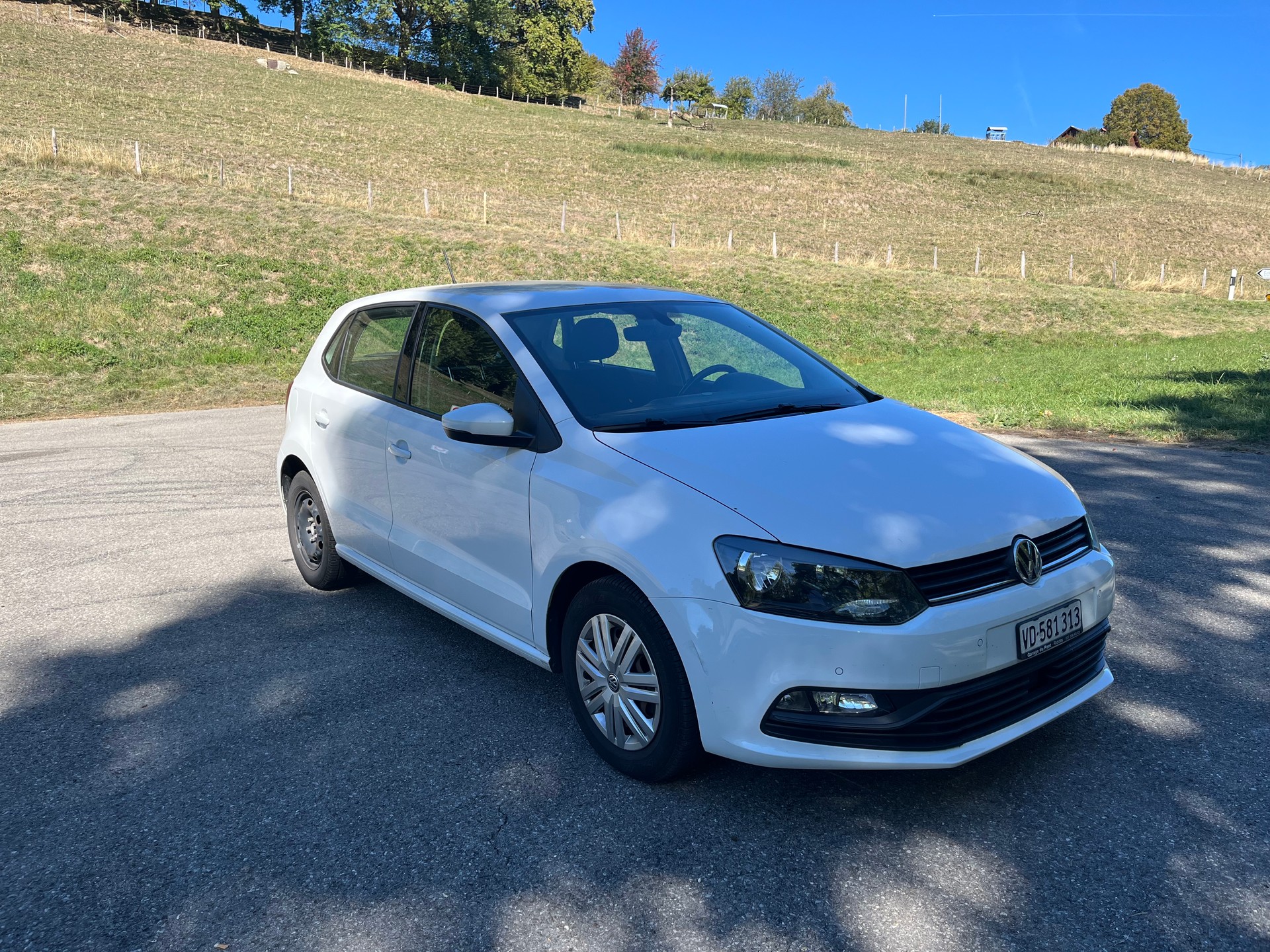 VW Polo 1.0 BMT Trendline-image-1