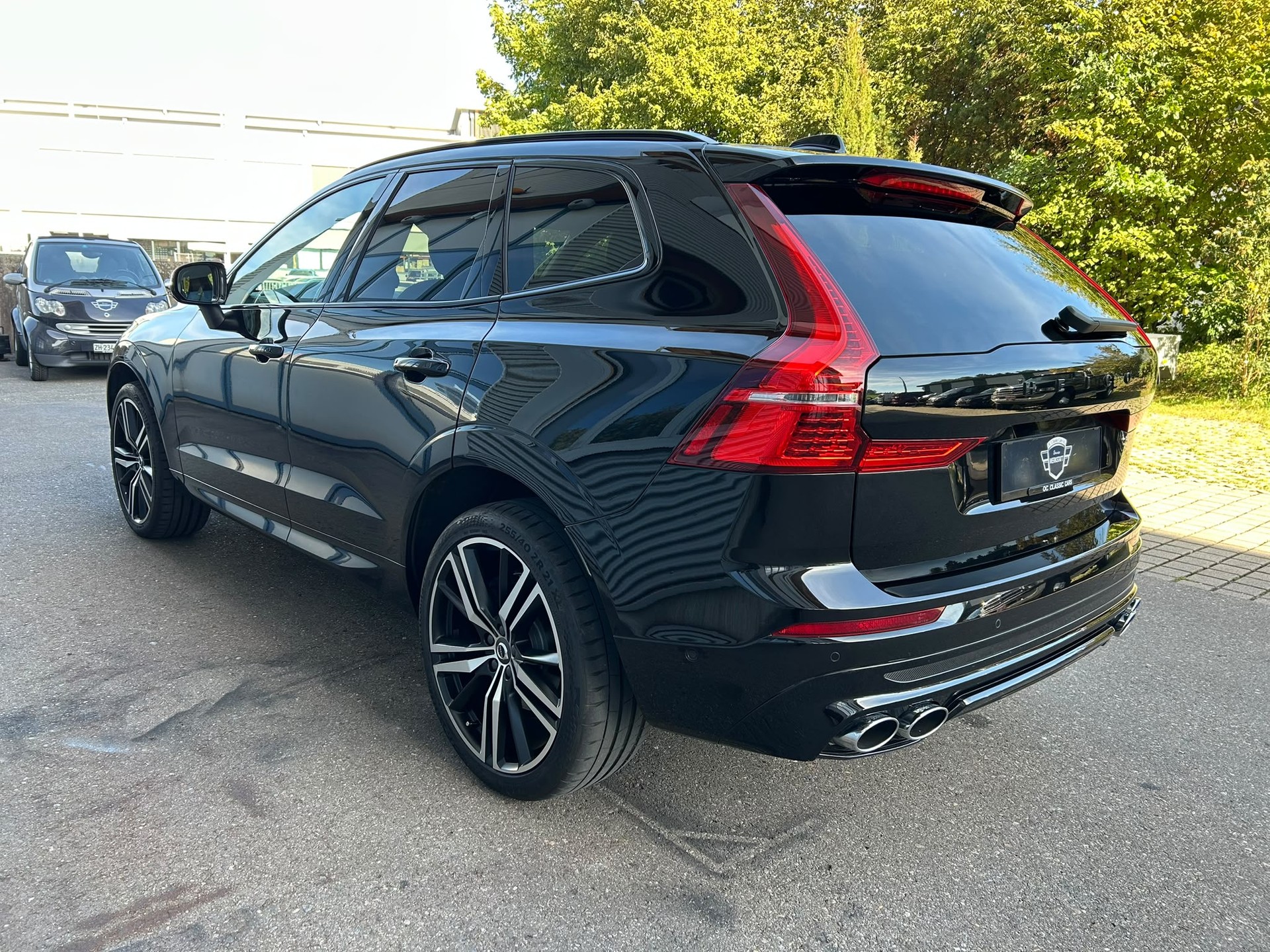 VOLVO XC60 T5 AWD R-Design Geartronic-image-3