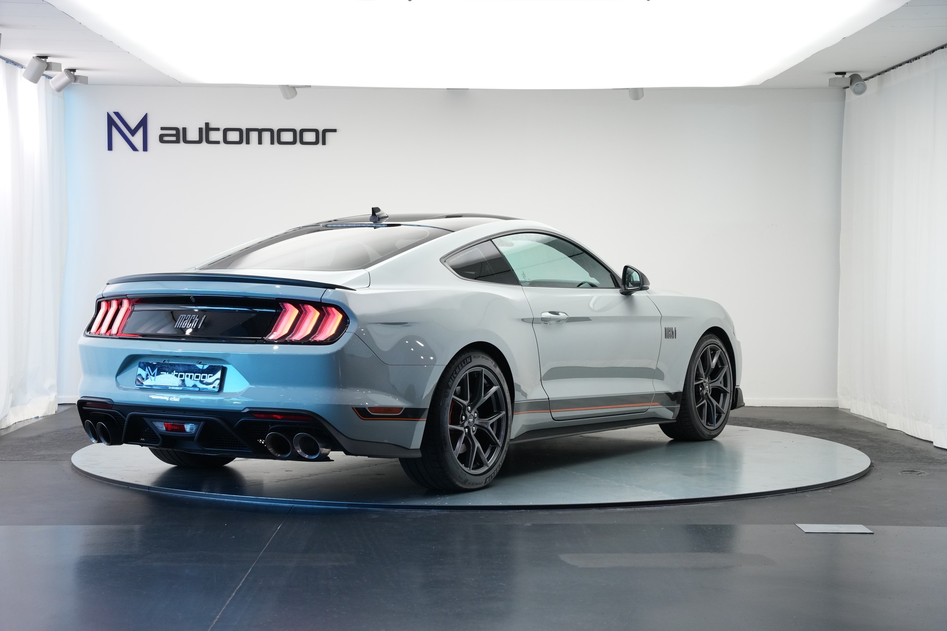 FORD Mustang Fastback 5.0 V8 Mach 1-image-4