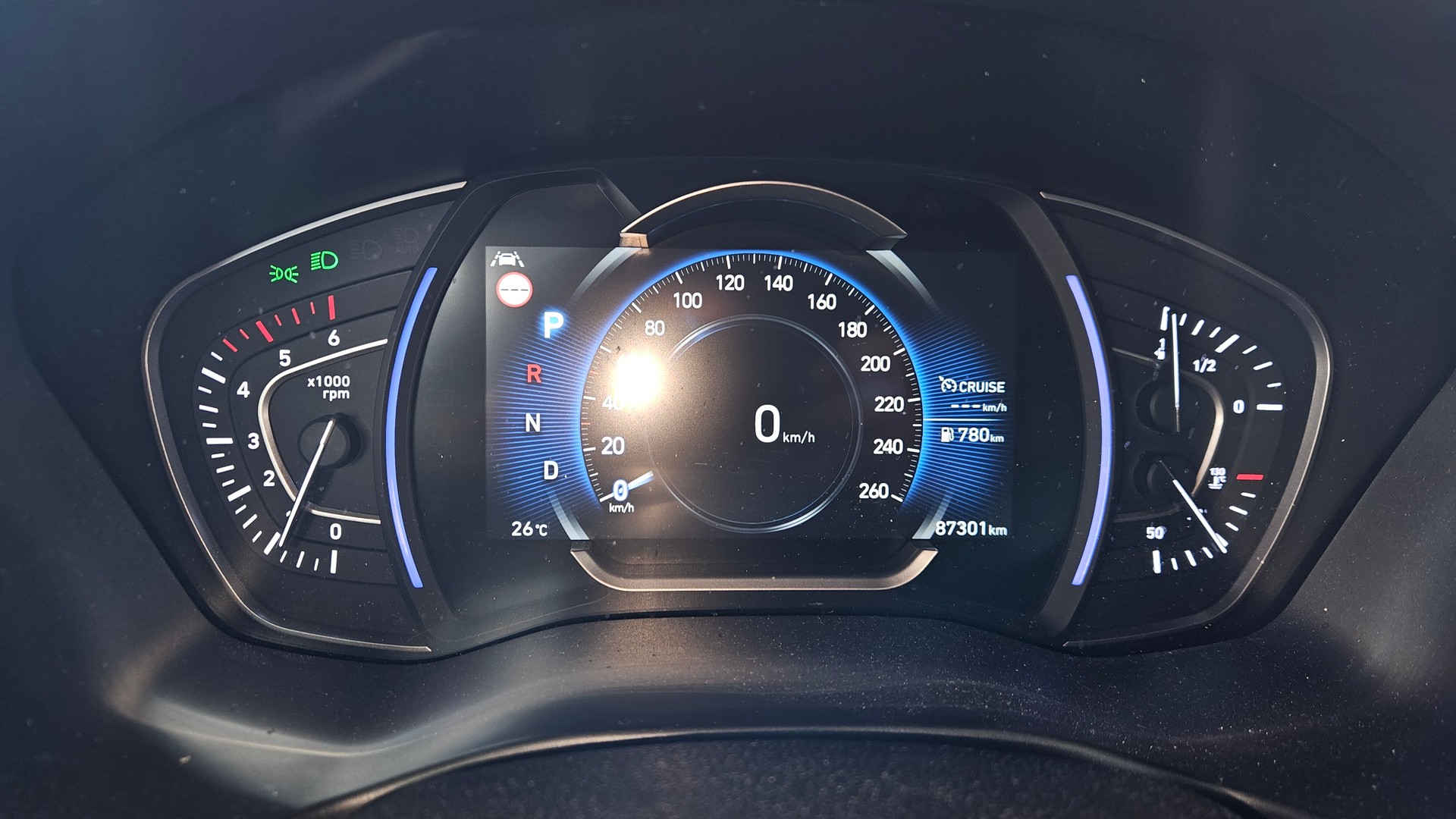 MERCEDES-BENZ GLC 300 e 4m-image-4