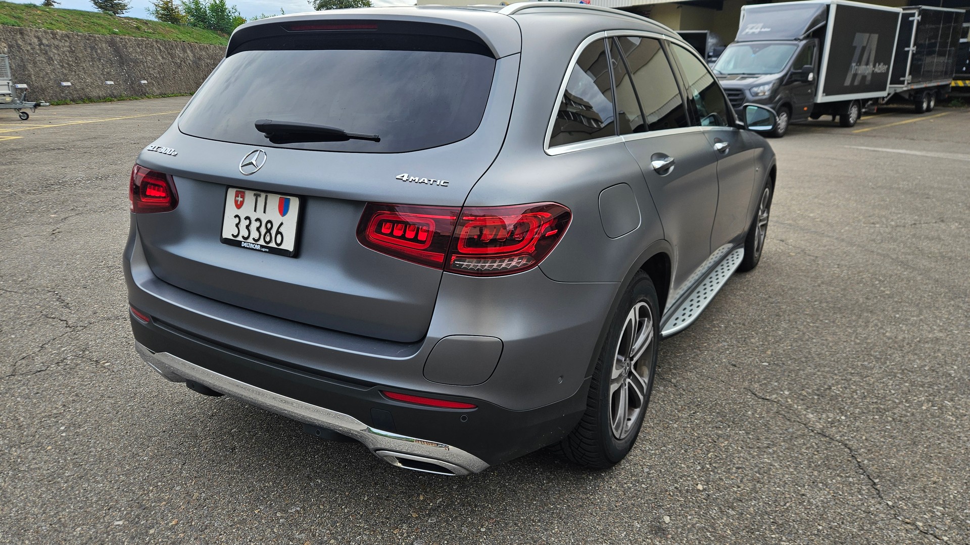 MERCEDES-BENZ GLC 300 e 4m-image-2