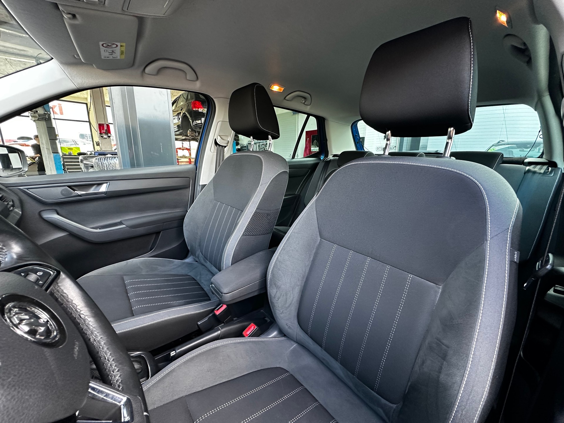 SKODA Fabia 1.0 TSI Ambition DSG-image-13