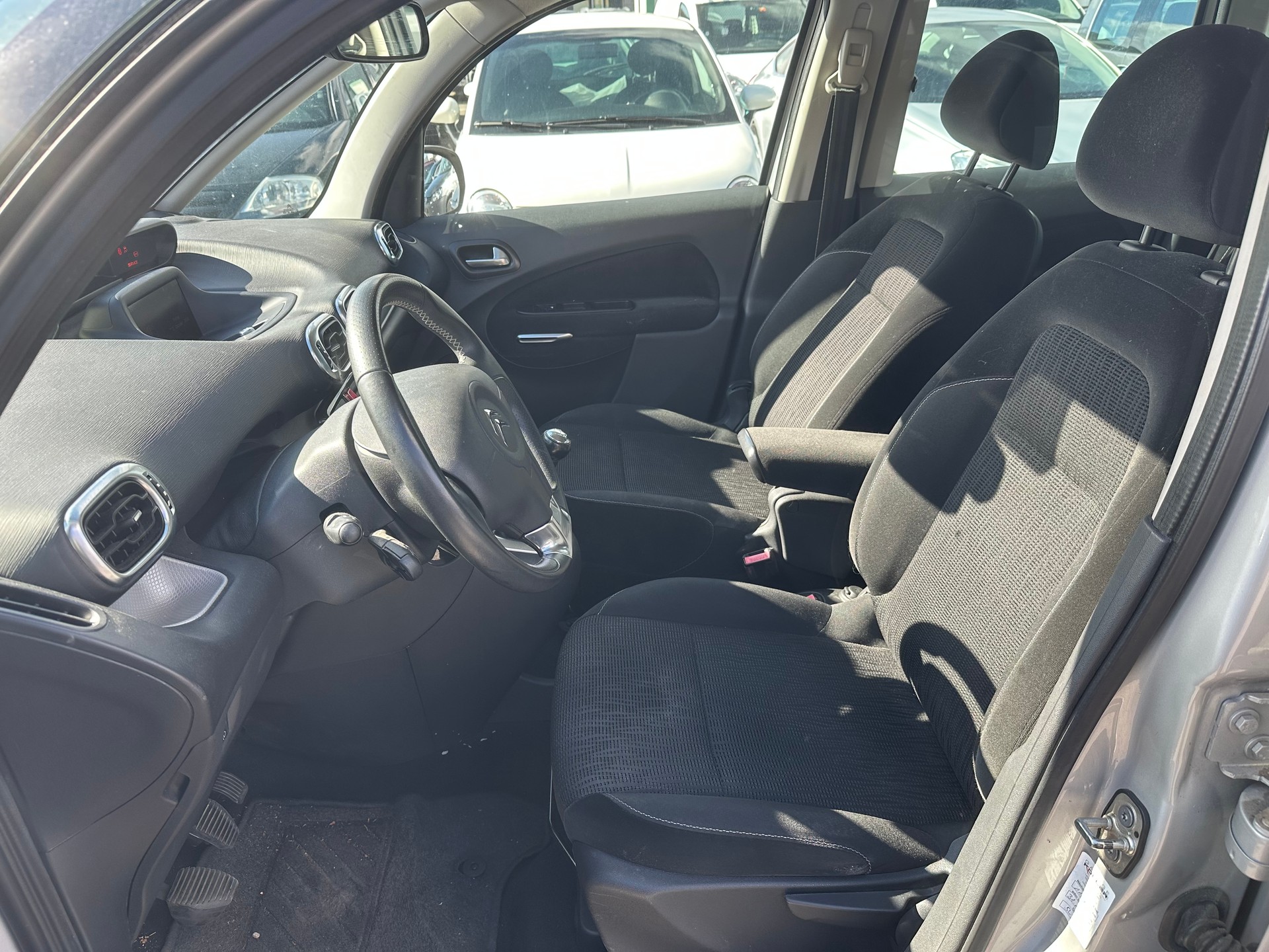 CITROEN C3 Picasso 1.2 Pure Tech Exclusive-image-6