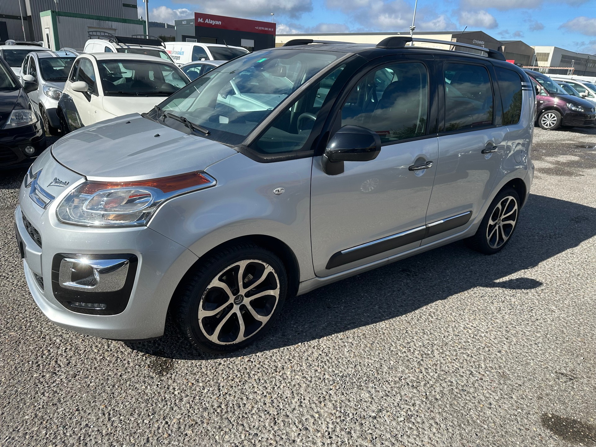 CITROEN C3 Picasso 1.2 Pure Tech Exclusive-image-1