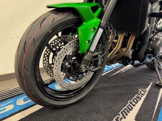 KAWASAKI Z 900 35KW Platin Edition MY 27-image-9