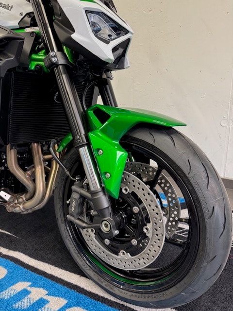 KAWASAKI Z 900 35KW Platin Edition MY 27-image-14