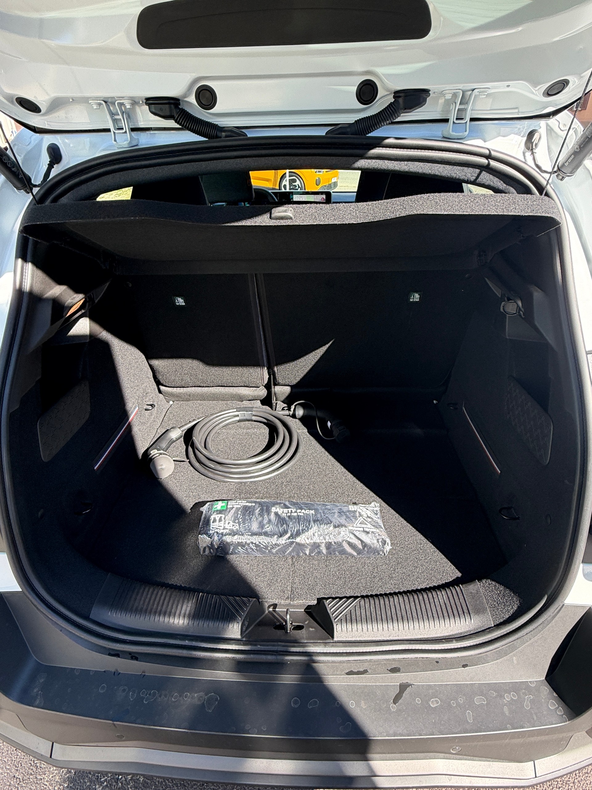 RENAULT R4 E-Tech Comfort Range 52 kWh Techno Plain Sud-image-5