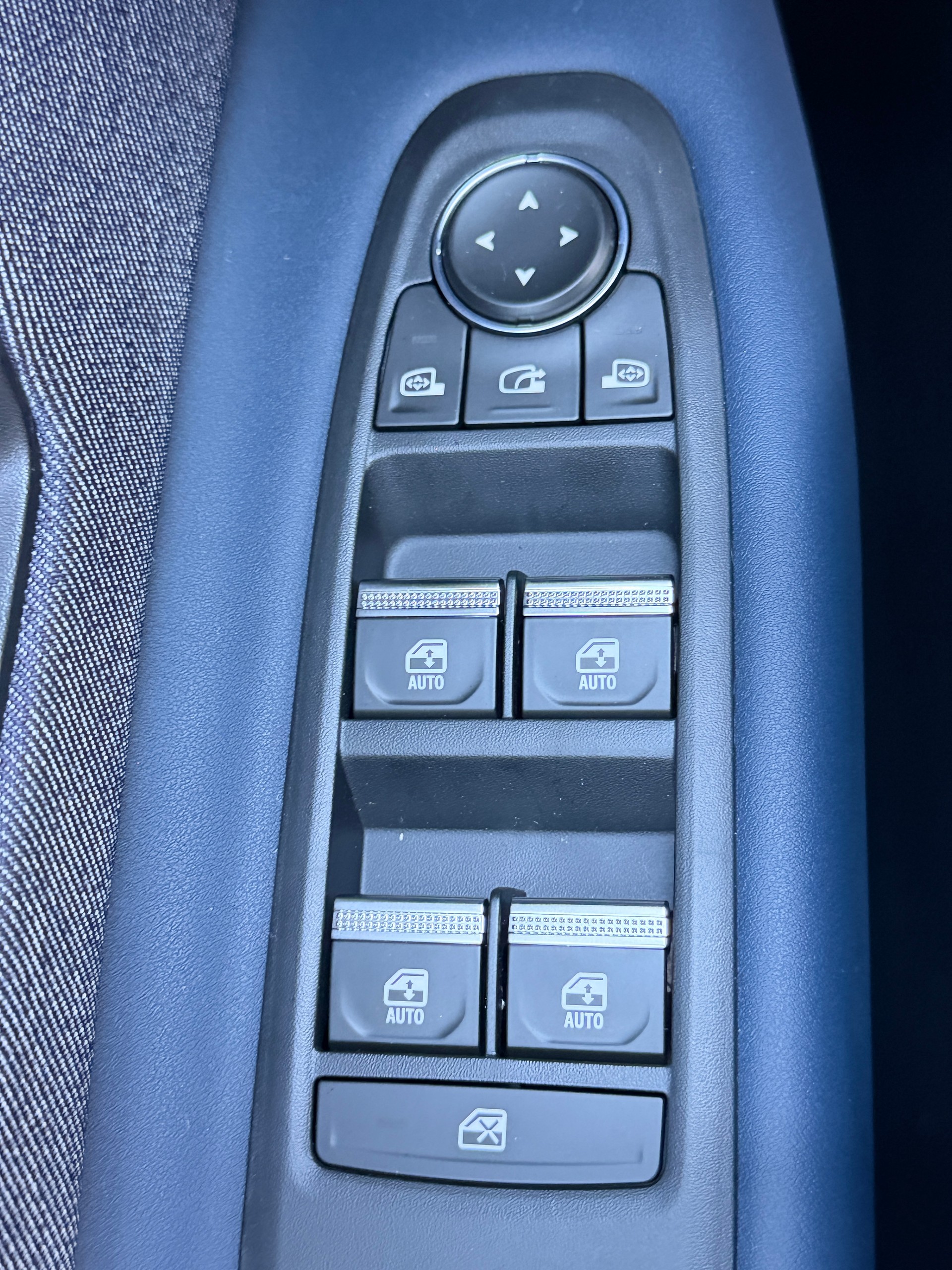 RENAULT R4 E-Tech Comfort Range 52 kWh Techno Plain Sud-image-20