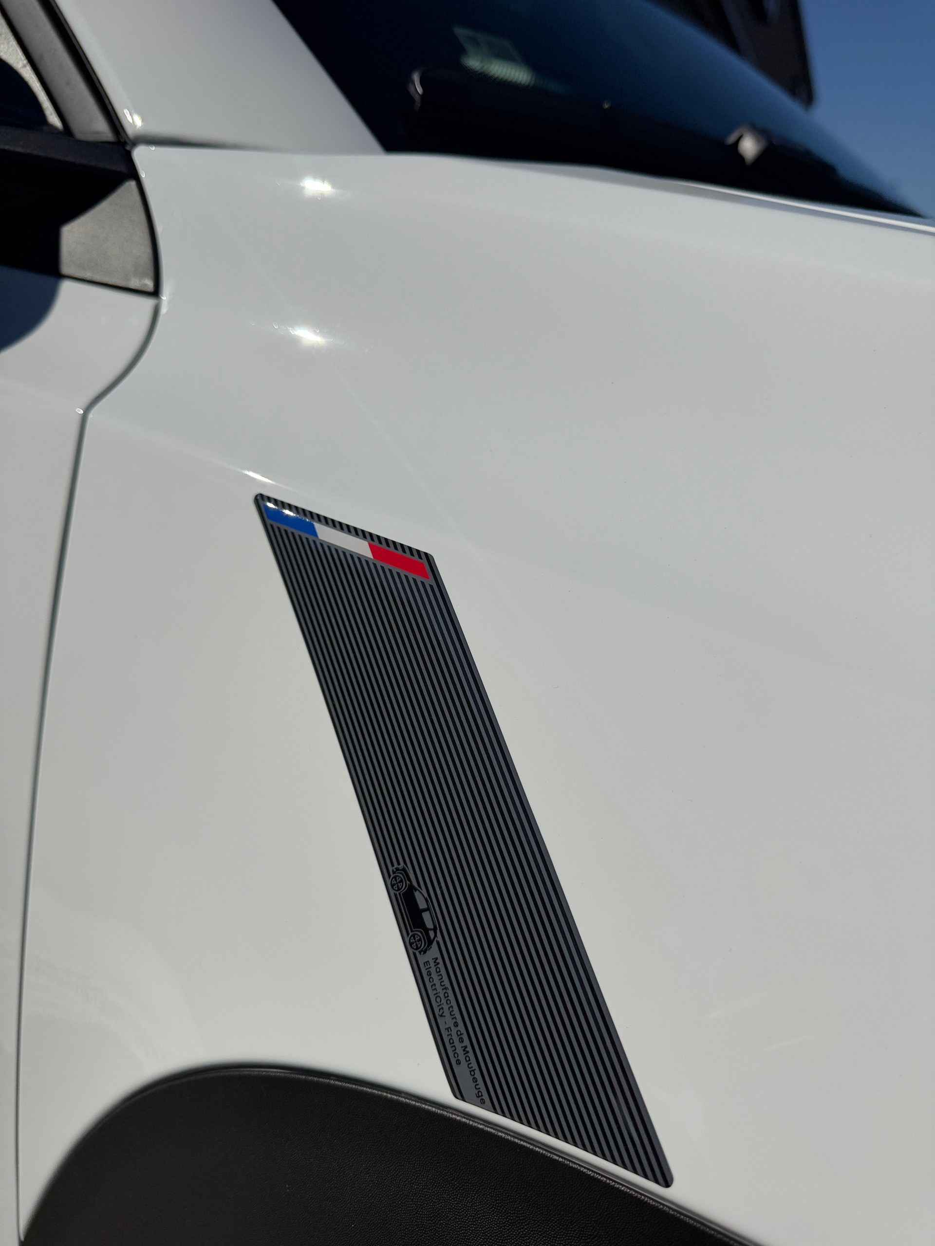 RENAULT R4 E-Tech Comfort Range 52 kWh Techno Plain Sud-image-9