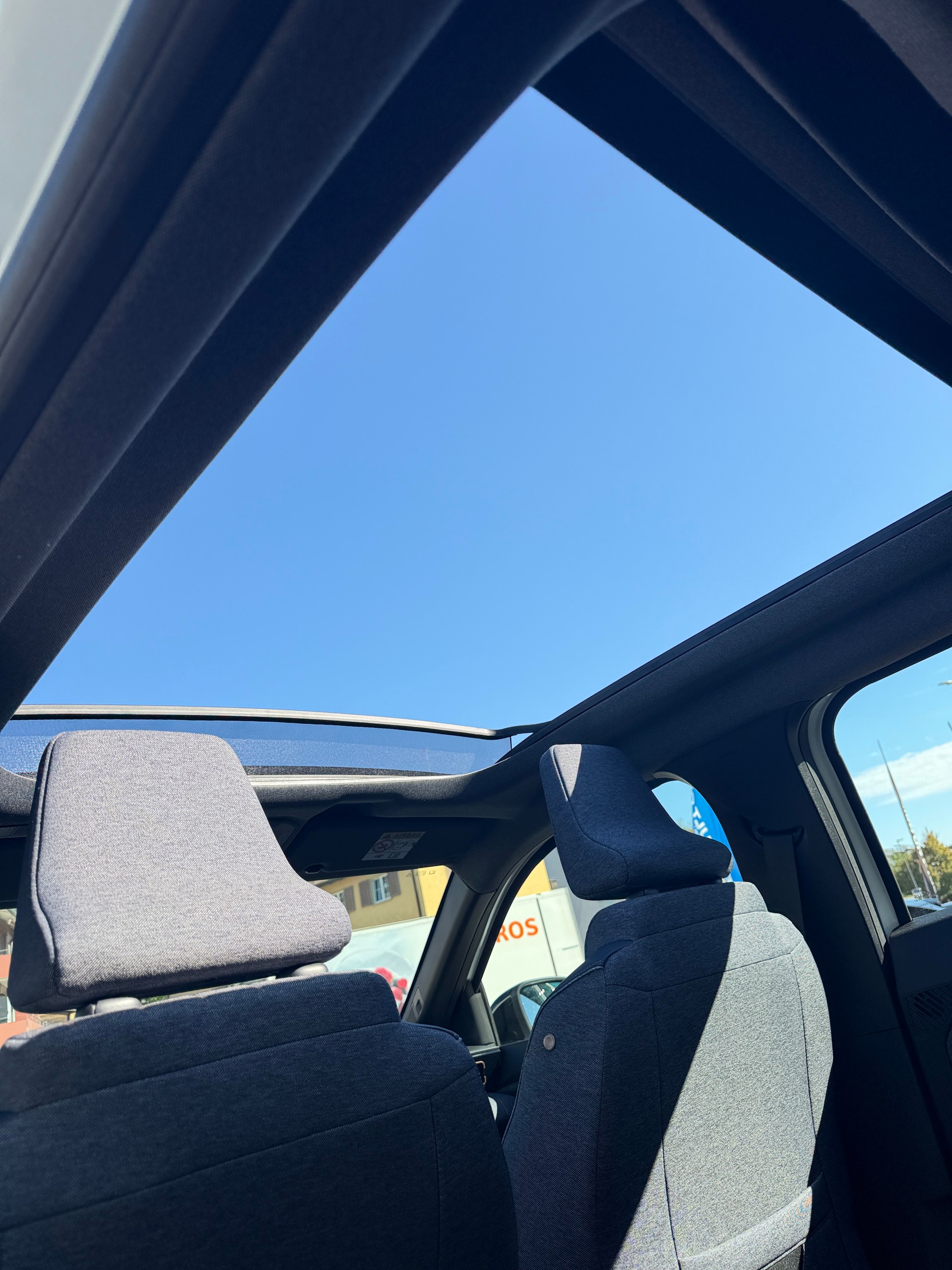 RENAULT R4 E-Tech Comfort Range 52 kWh Techno Plain Sud-image-15