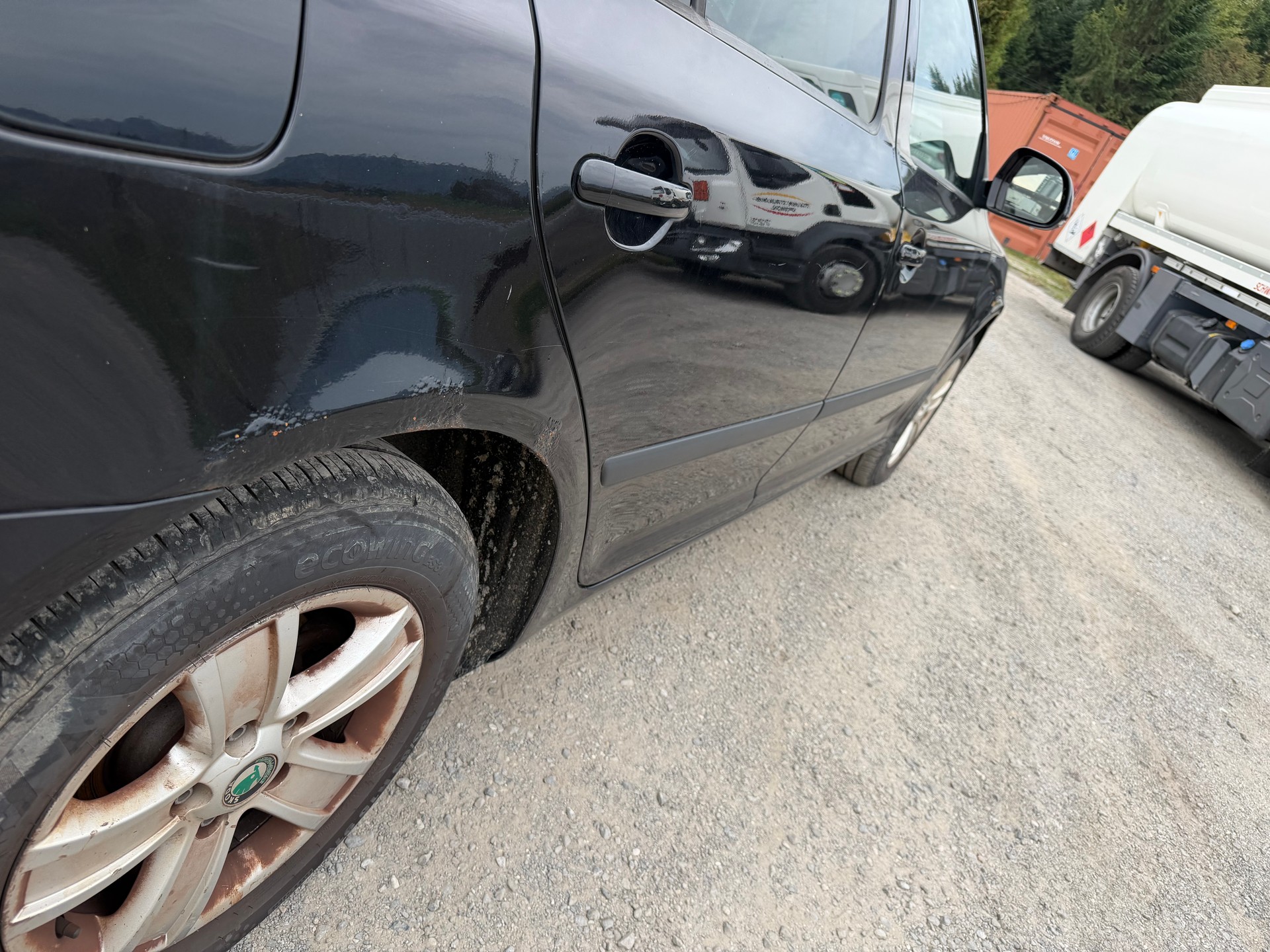 SKODA Octavia Combi 2.0 TDI Ambition 4x4-image-11