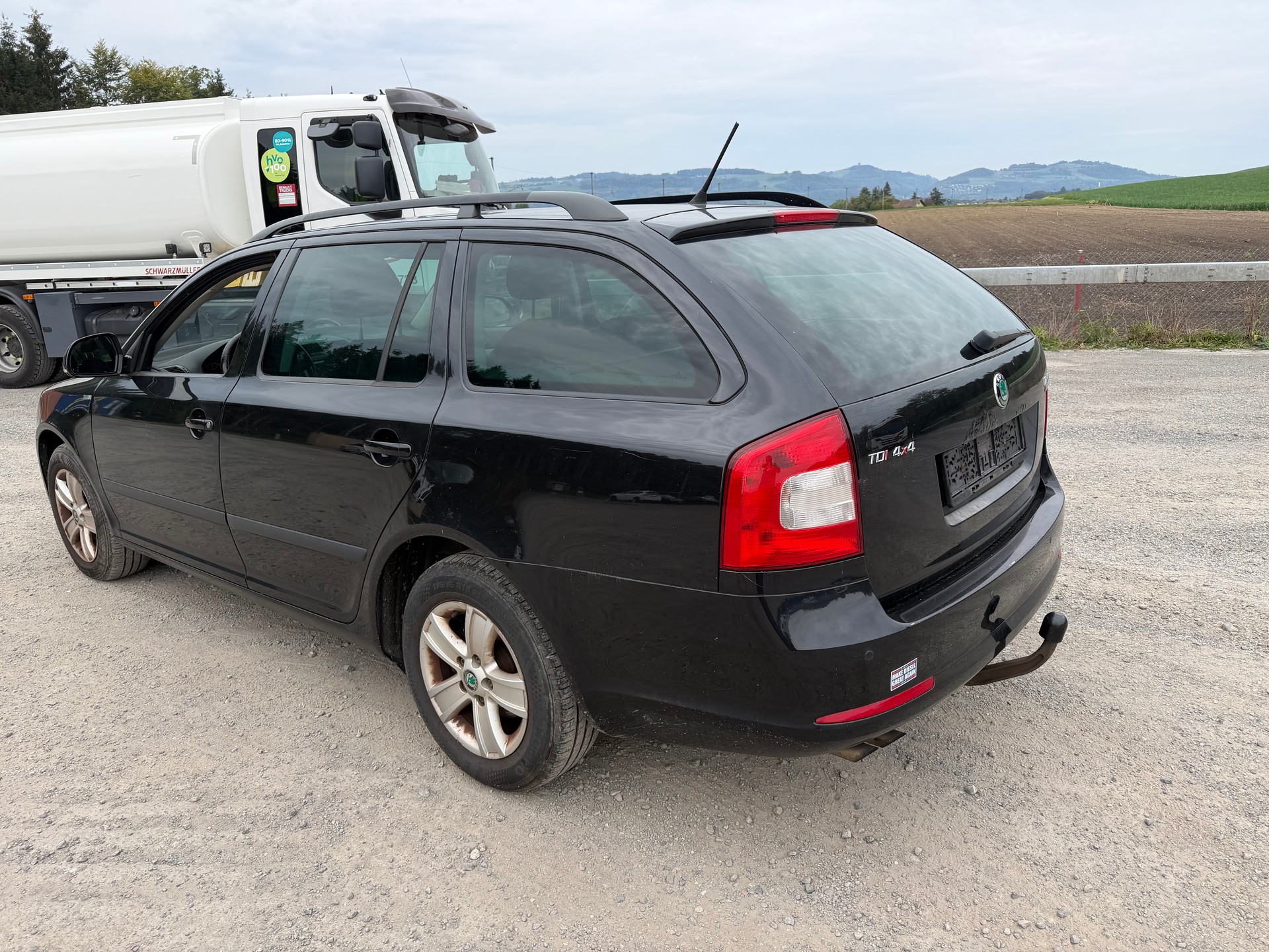 SKODA Octavia Combi 2.0 TDI Ambition 4x4-image-4