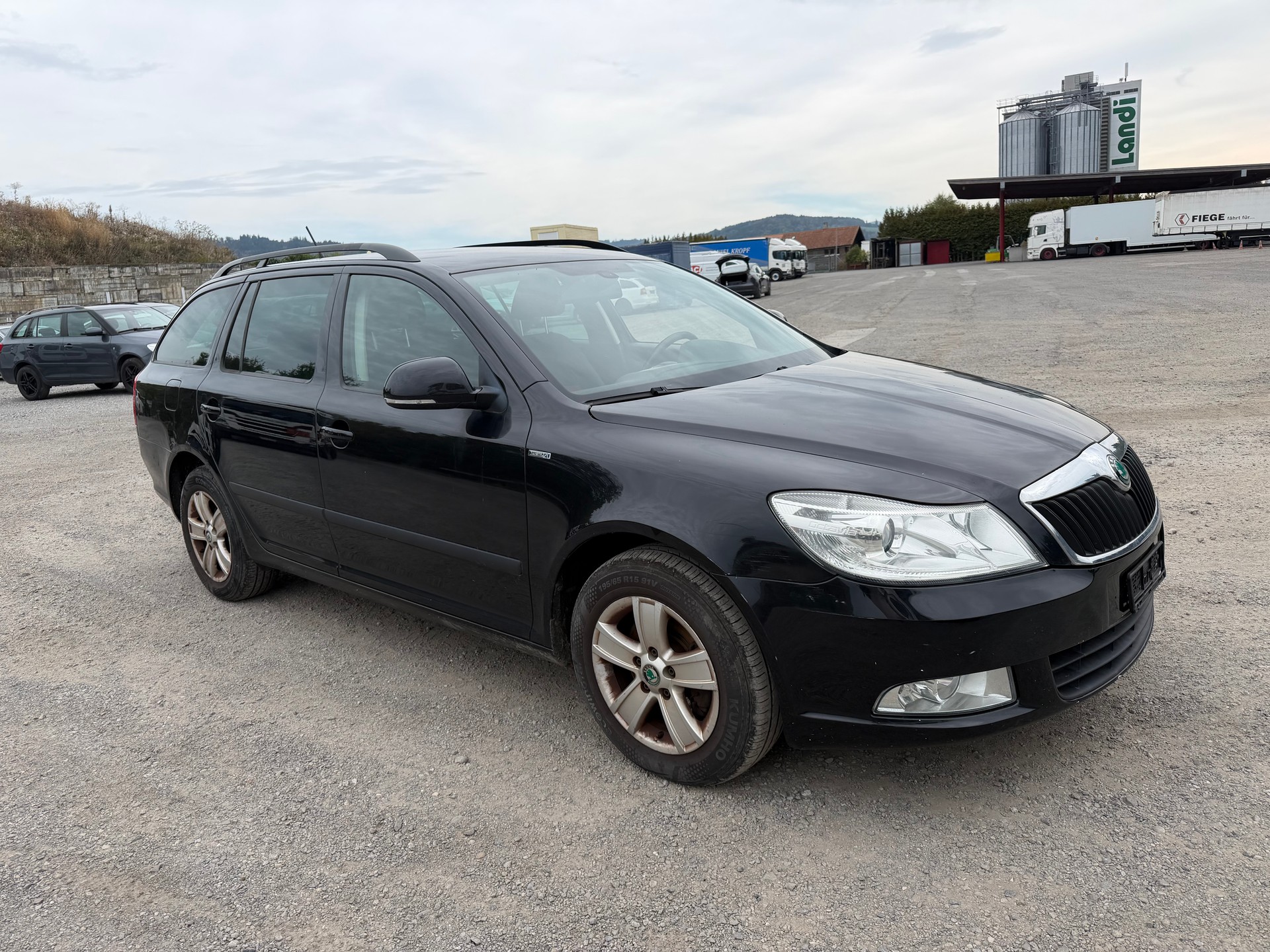SKODA Octavia Combi 2.0 TDI Ambition 4x4-image-2