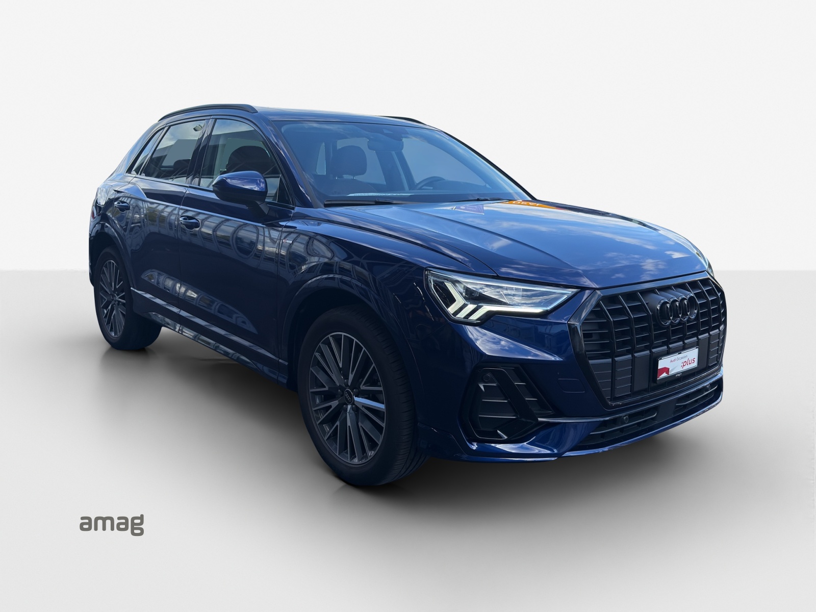 AUDI Q3 45 TFSI e S line S-tronic-image-6