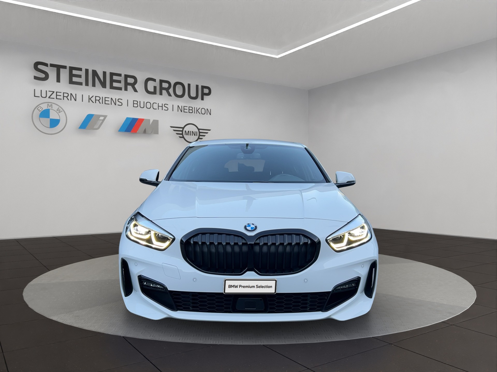 BMW 118i Pure M Sport Steptronic-image-1