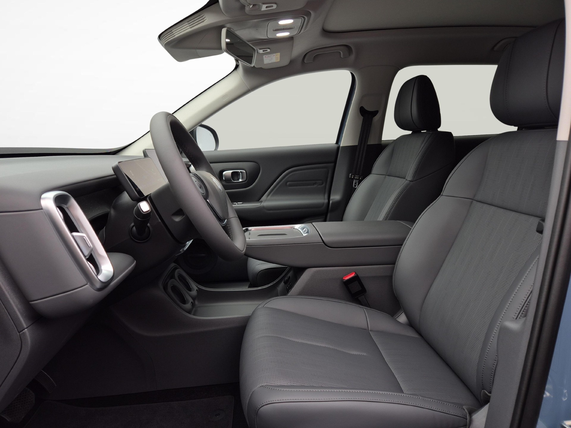 LEAPMOTOR B10 1.5 Hybrid EV-image-2