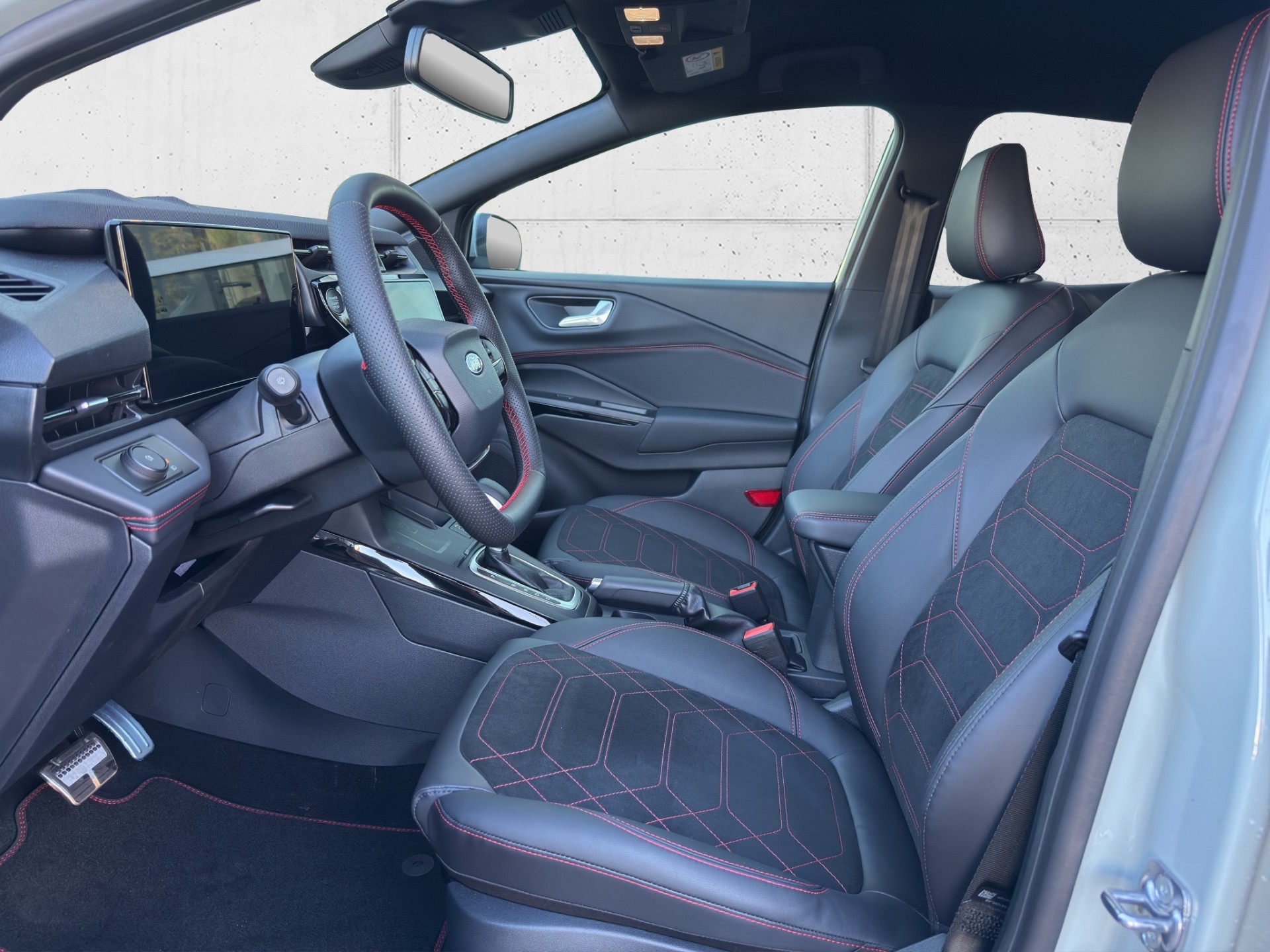 FORD Puma 1.0 EcoB Hybrid 155 ST-Line X (Shadow Ed.)-image-5