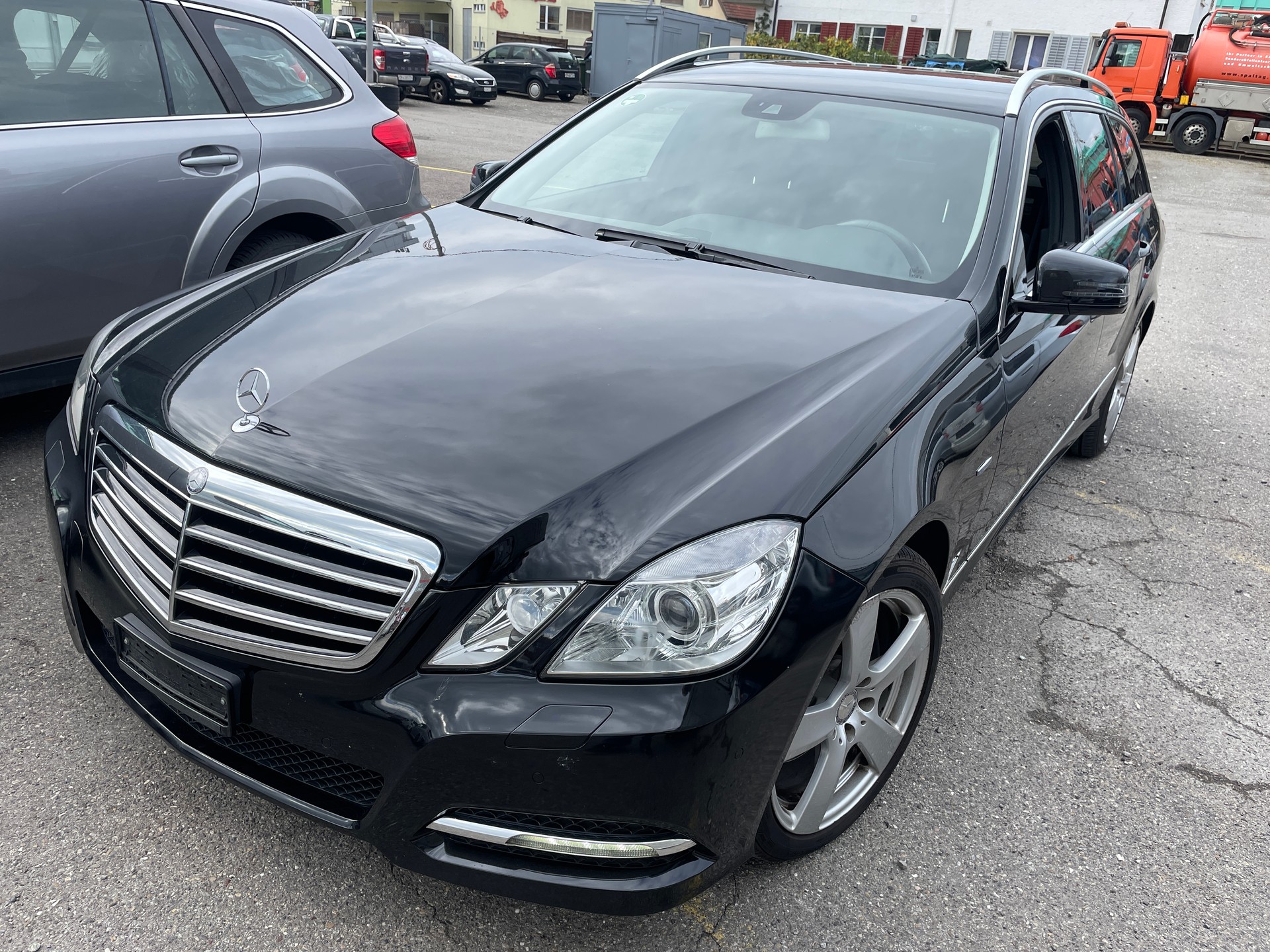 MERCEDES-BENZ E 220 CDI BlueEfficiency Elégance-image-1