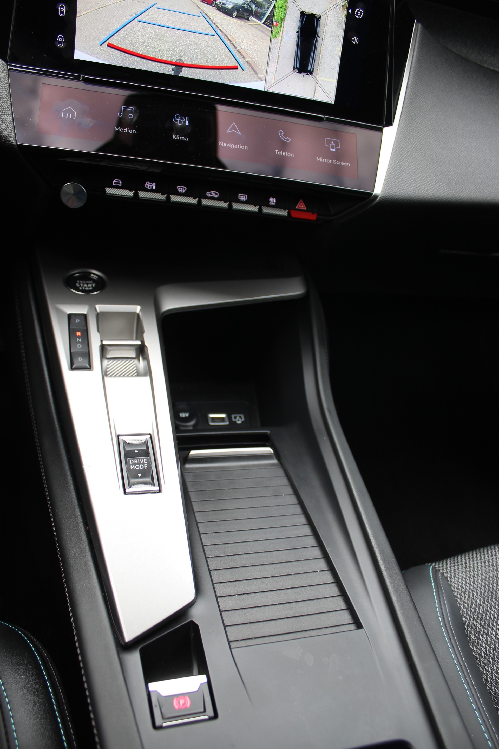 PEUGEOT 308 e SW Allure 54kWh-image-7