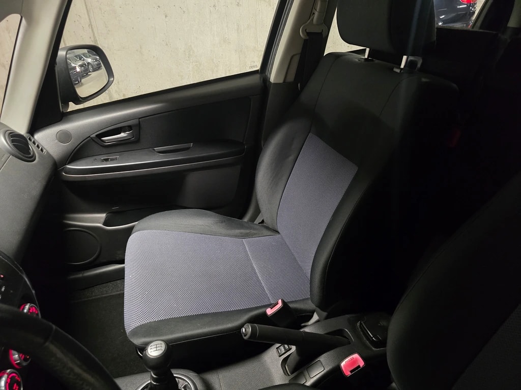 FIAT Sedici 1.6 4WD Emotion-image-11