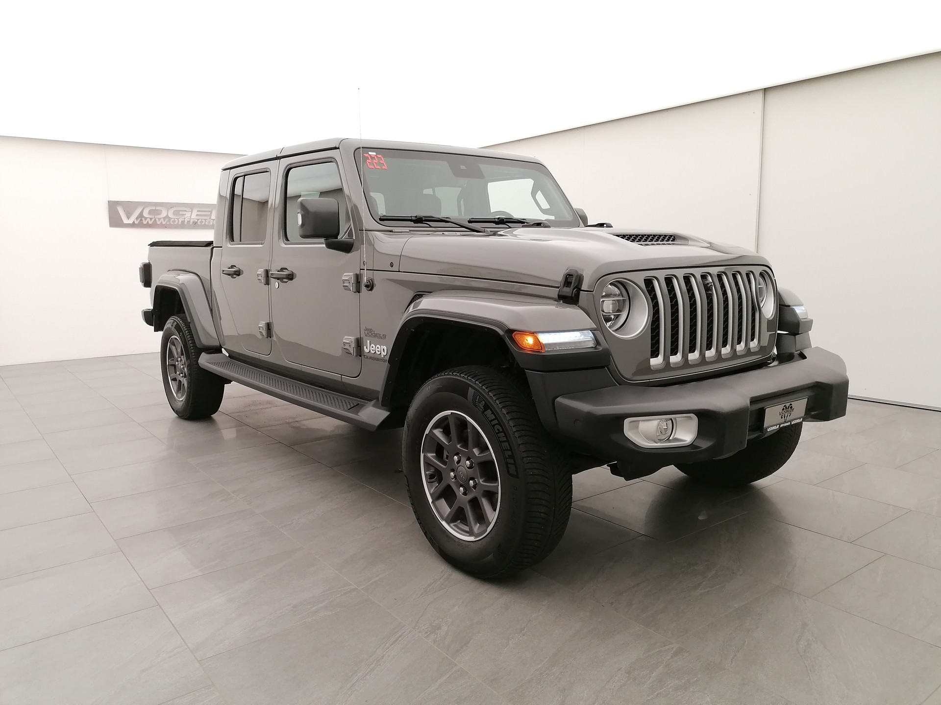 JEEP Gladiator 3.0 V6 Overland-image-2