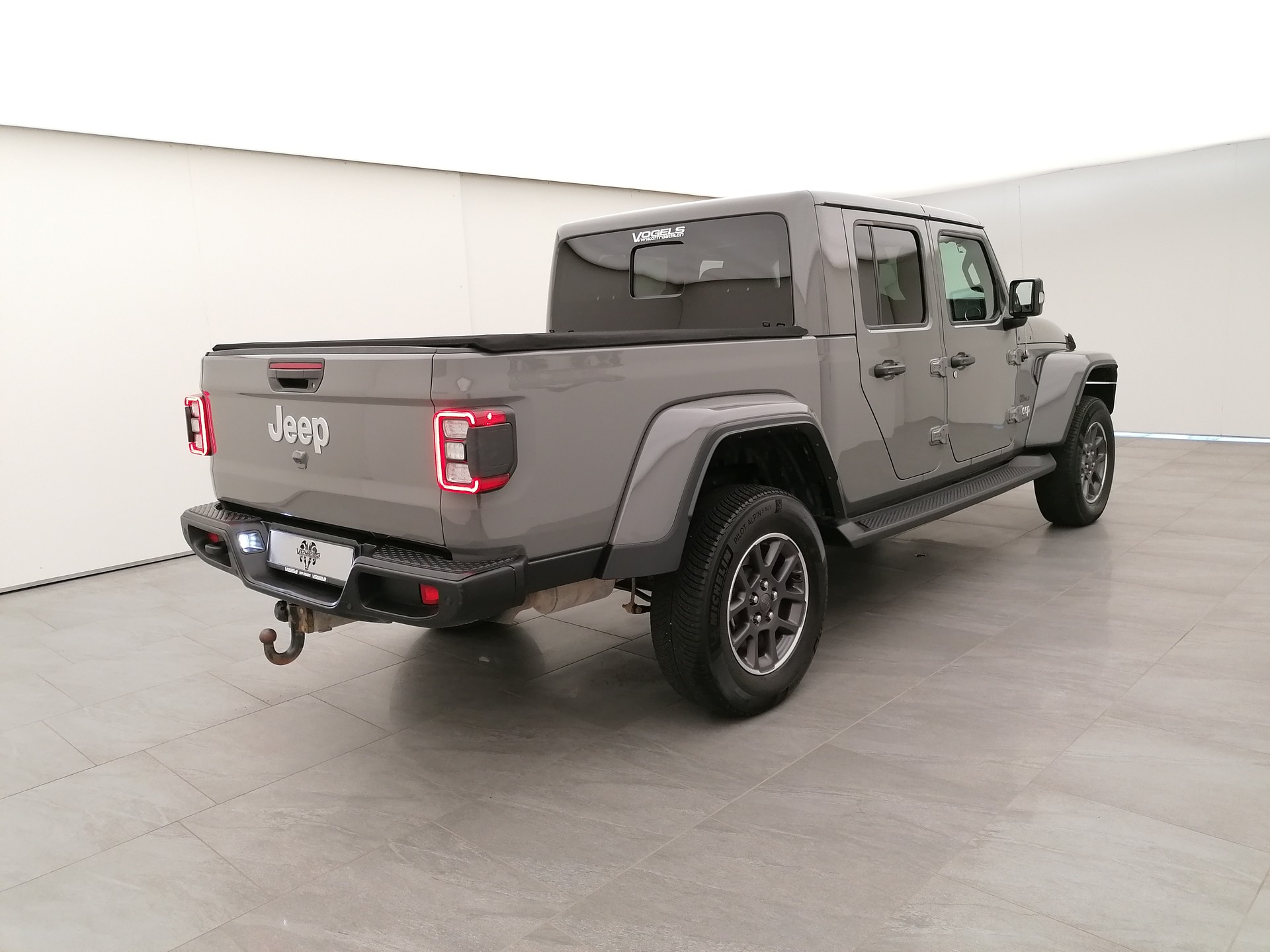 JEEP Gladiator 3.0 V6 Overland-image-3