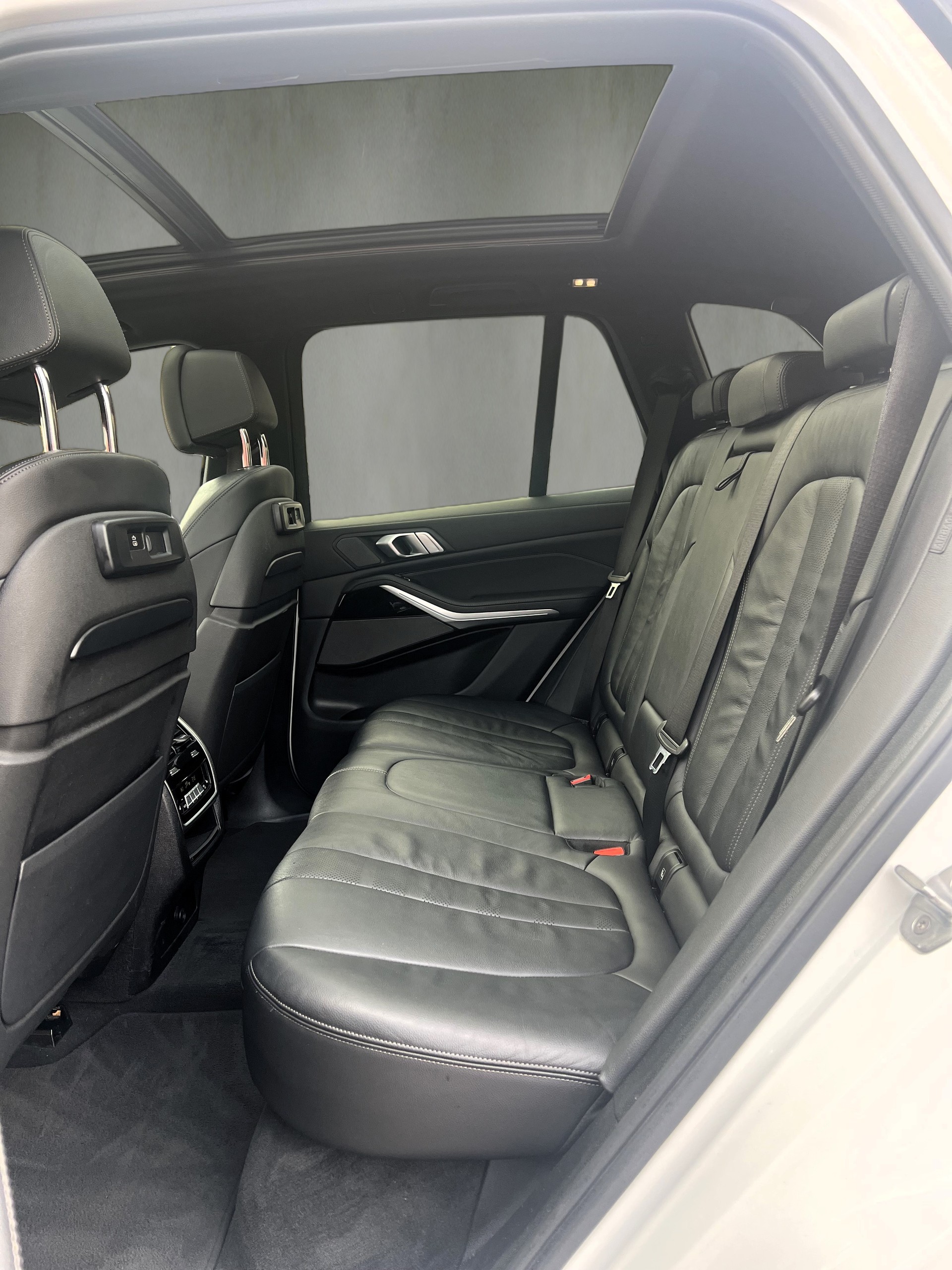 BMW X5 xDrive 40i Steptronic-image-9