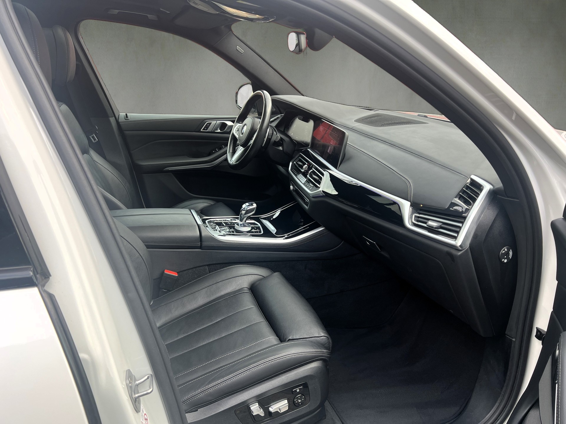 BMW X5 xDrive 40i Steptronic-image-10