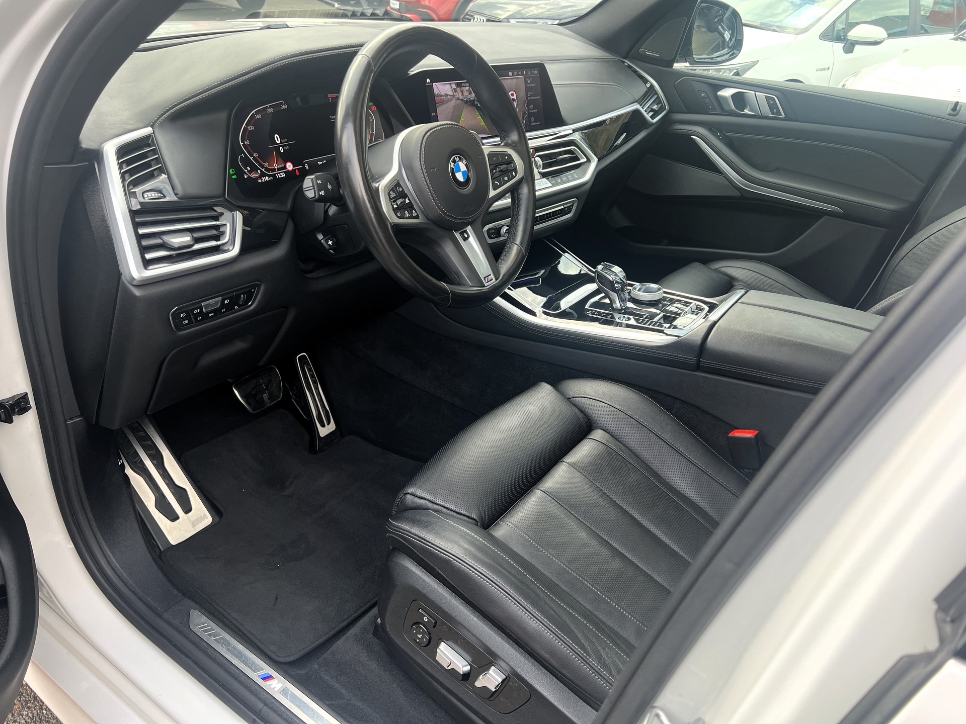 BMW X5 xDrive 40i Steptronic-image-11