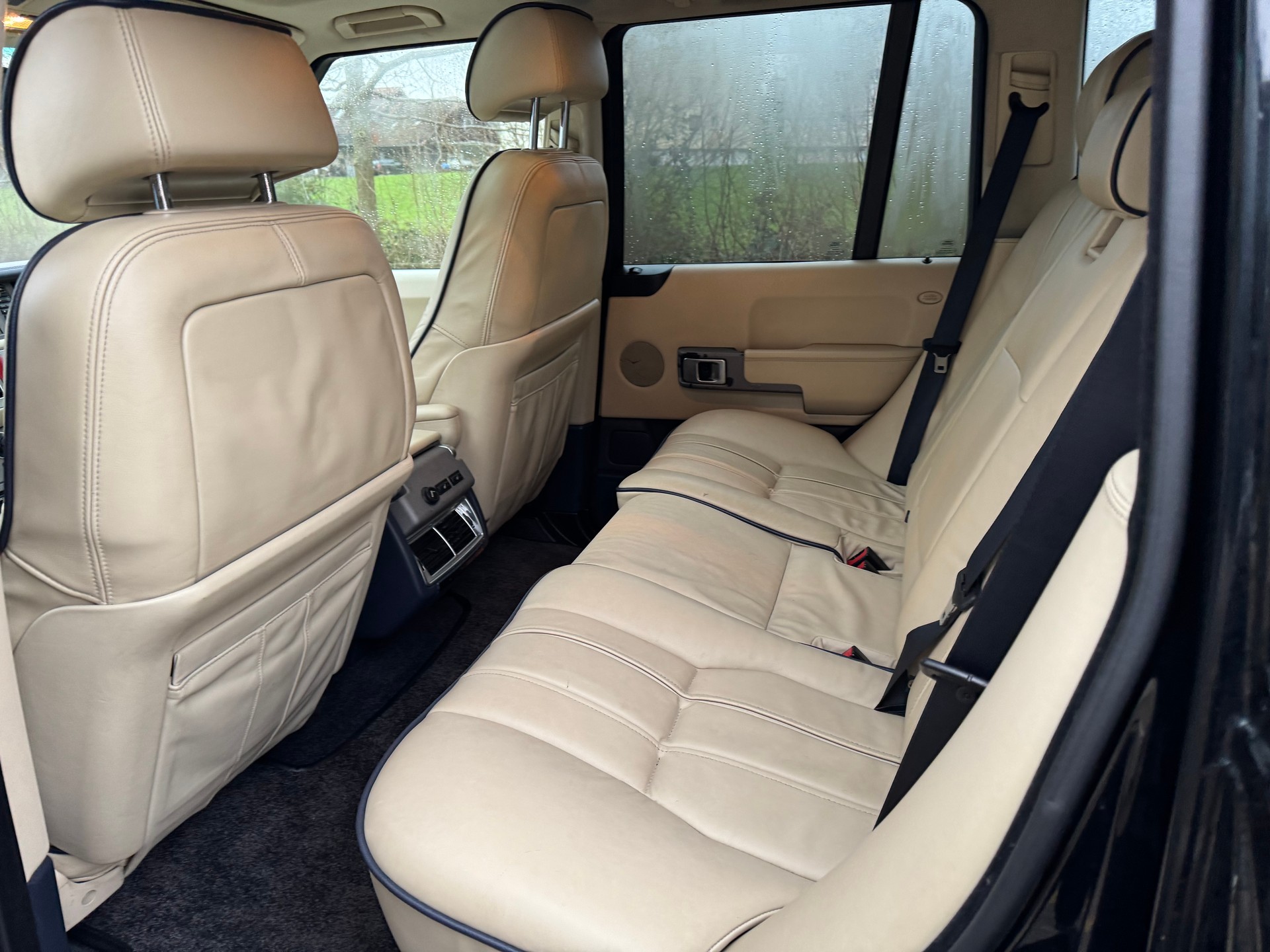 LAND ROVER Range Rover 4.4 V8 Vogue Automatic-image-9