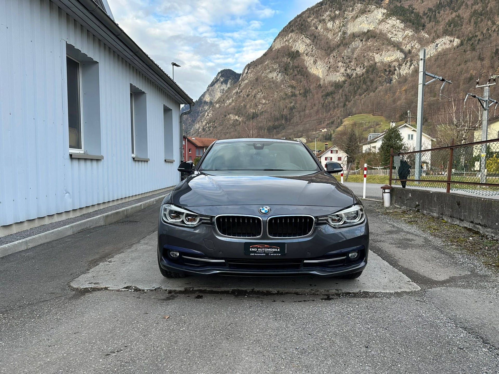 BMW 320d xDrive Steptronic-image-0