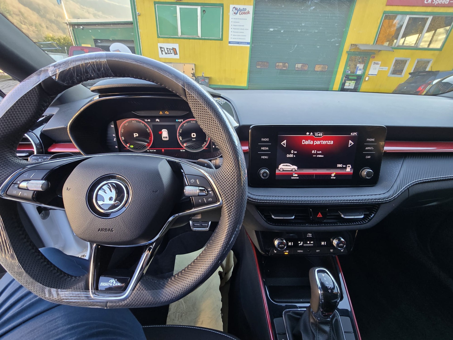 SKODA Fabia 1.0 TSI Monte Carlo DSG-image-5